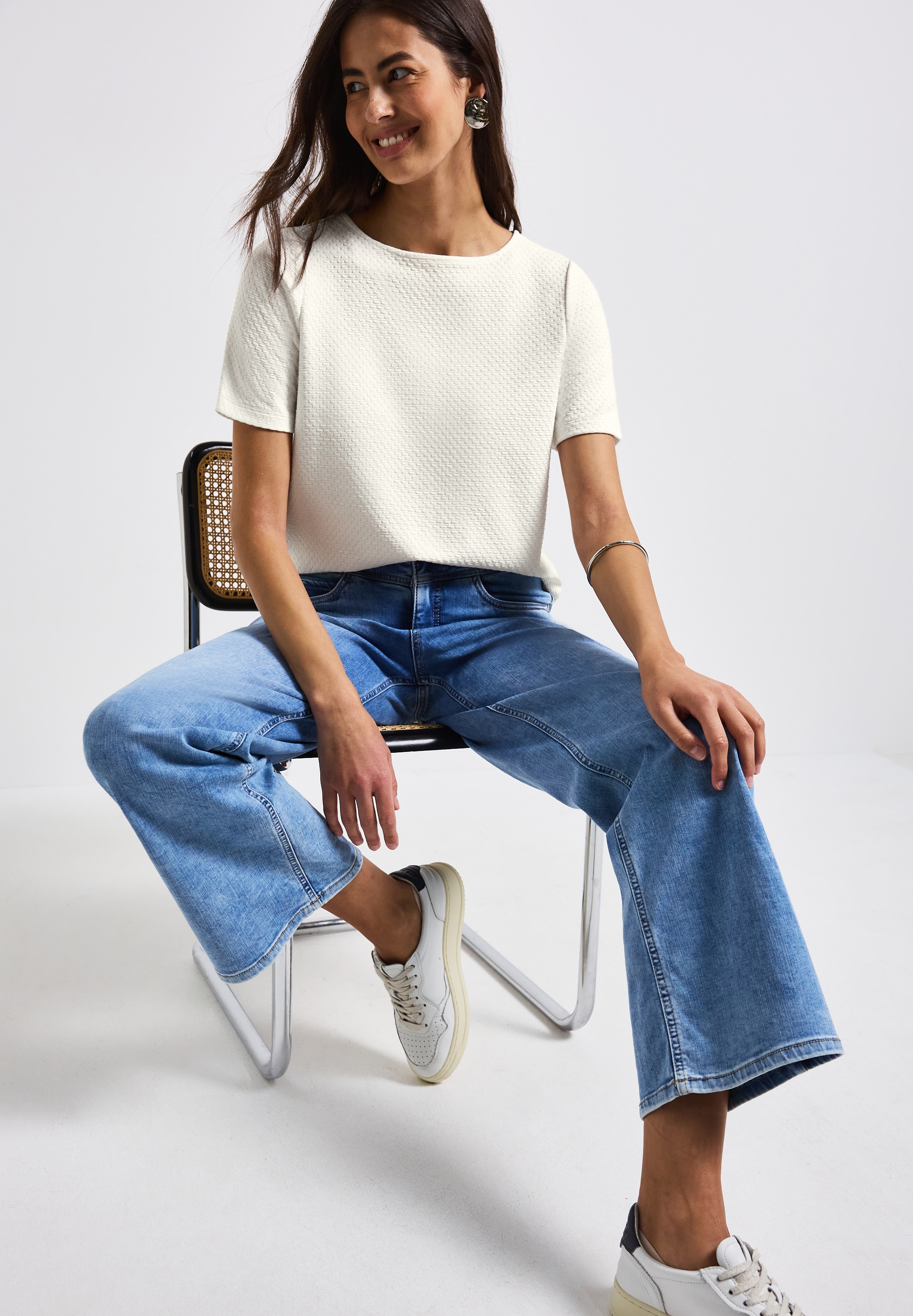 STREET ONE T-Shirt, mit Tunnelzug am Saum und in Struktur-Optik