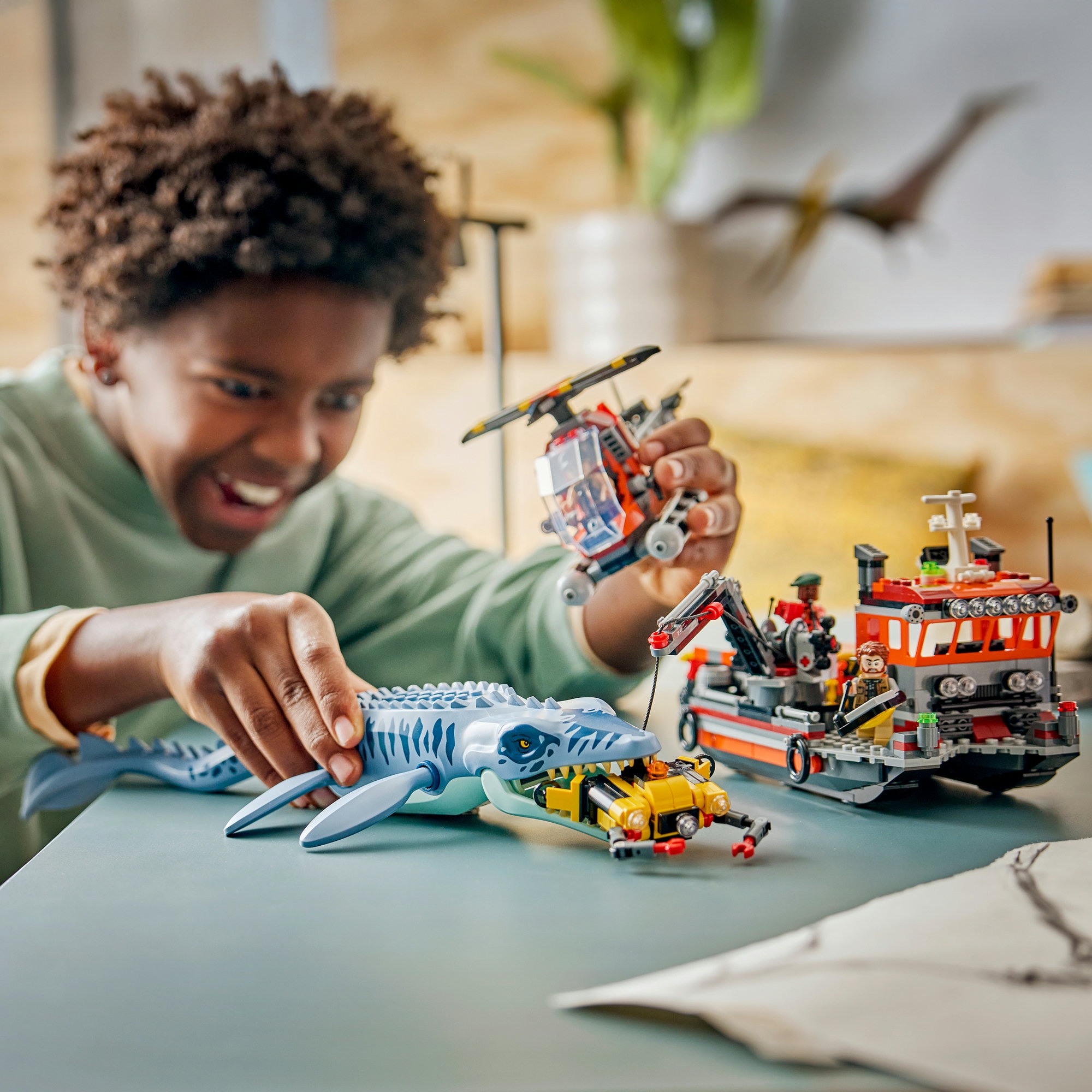 LEGO® Konstruktionsspielsteine »Mosasaurier-Angriff auf das Boot (77983), LEGO Jurassic World« Made in Europe