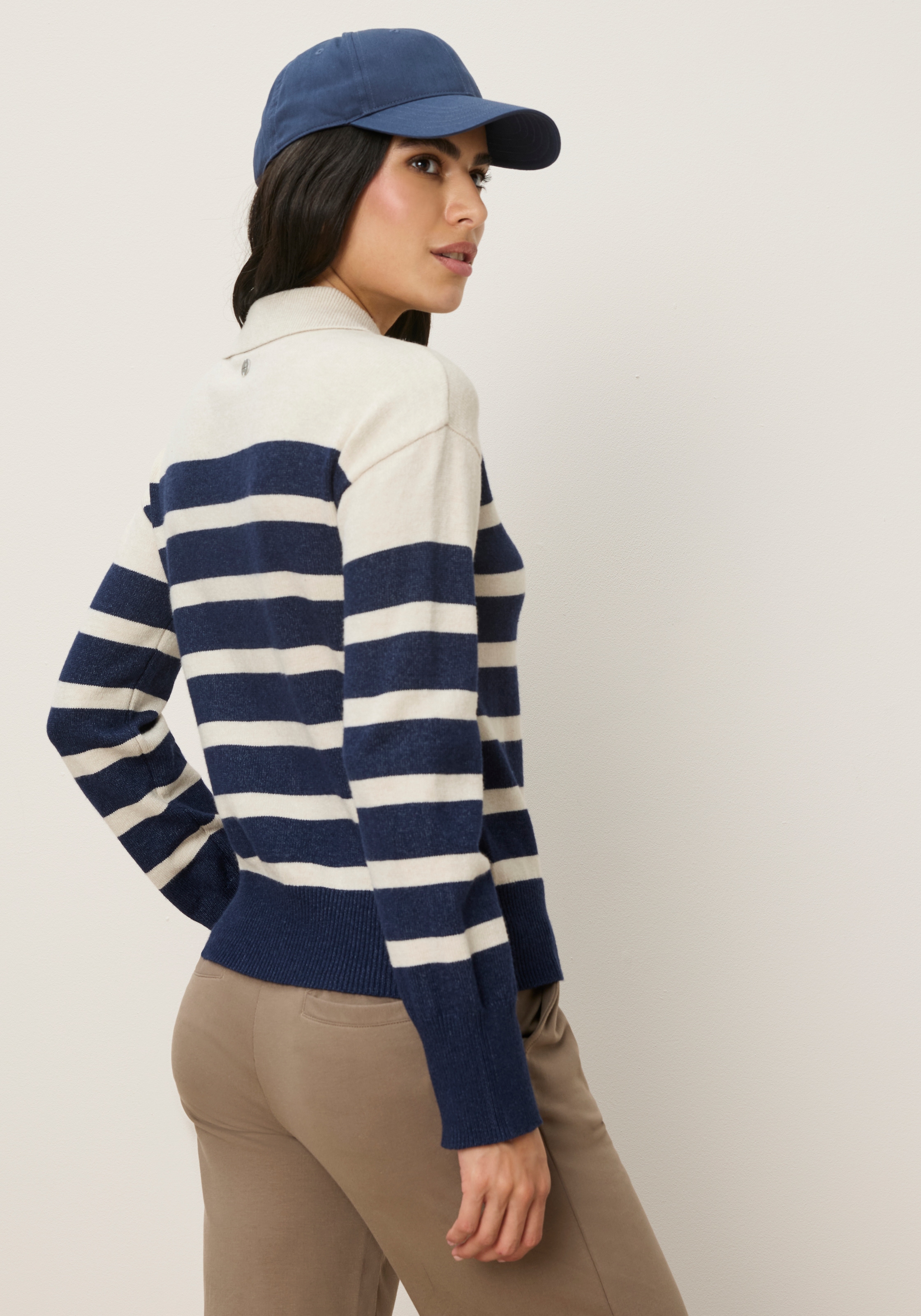 Tamaris Polokragenpullover »mit Polokragen, in elastischer Strickqualität« mit Streifen-Design