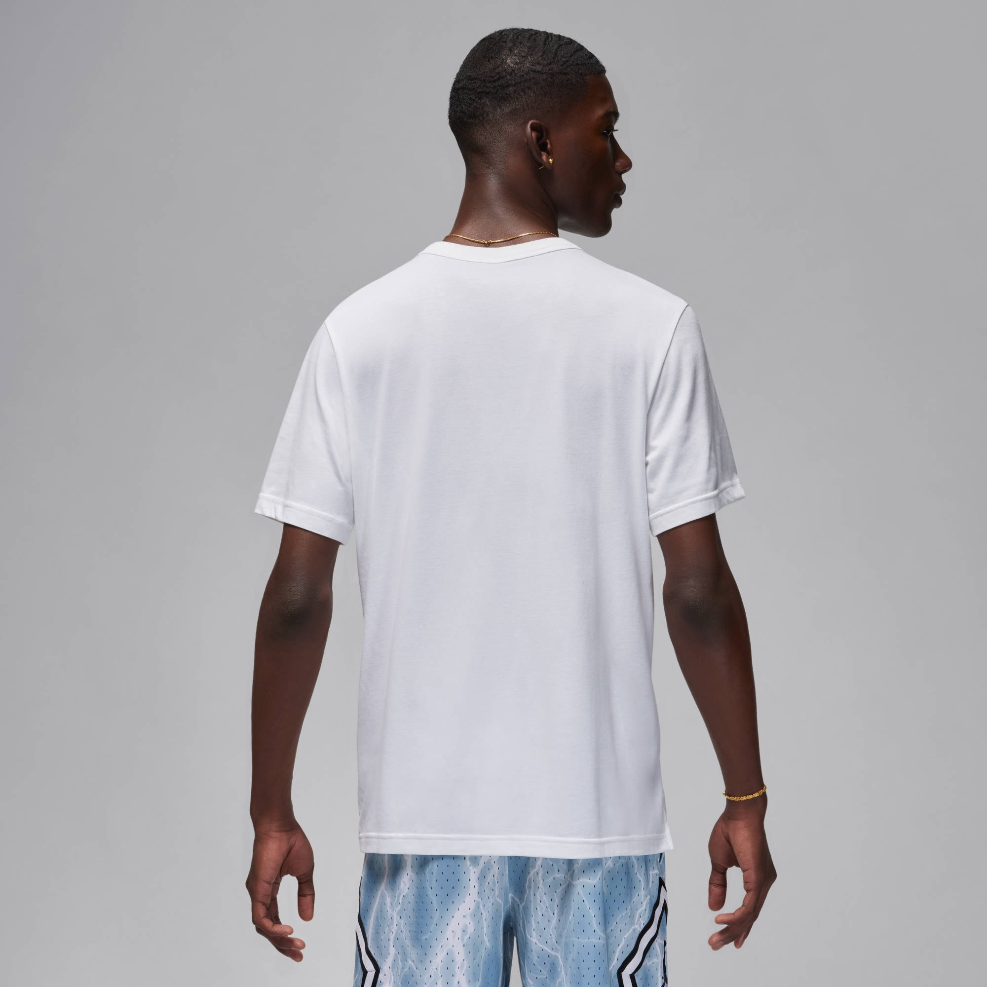 Jordan Trainingsshirt »M J DF SPRT SS TOP« sportliche Passform, schnell trocknendes Material, atmungsaktiv