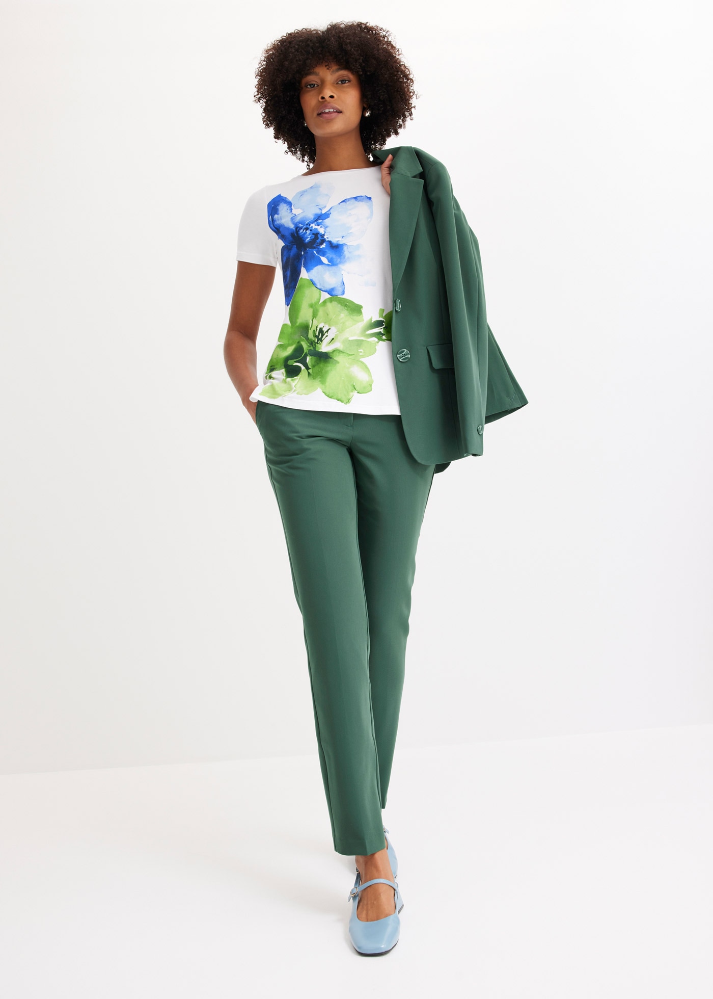 bonprix Hosenanzug »Hosenanzug 2-tlg« Set, 2 tlg. regular fit Regular Fit, mit Elasthan-Anteil, verschiedene Konfektionsgrößen
