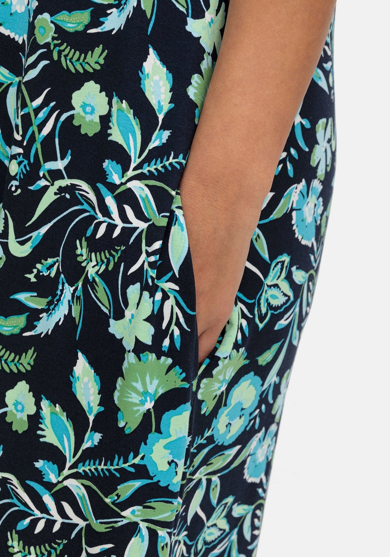 Sheego Jerseykleid »Ärmelloses Midi-Jerseykleid mit Ornamentprint«