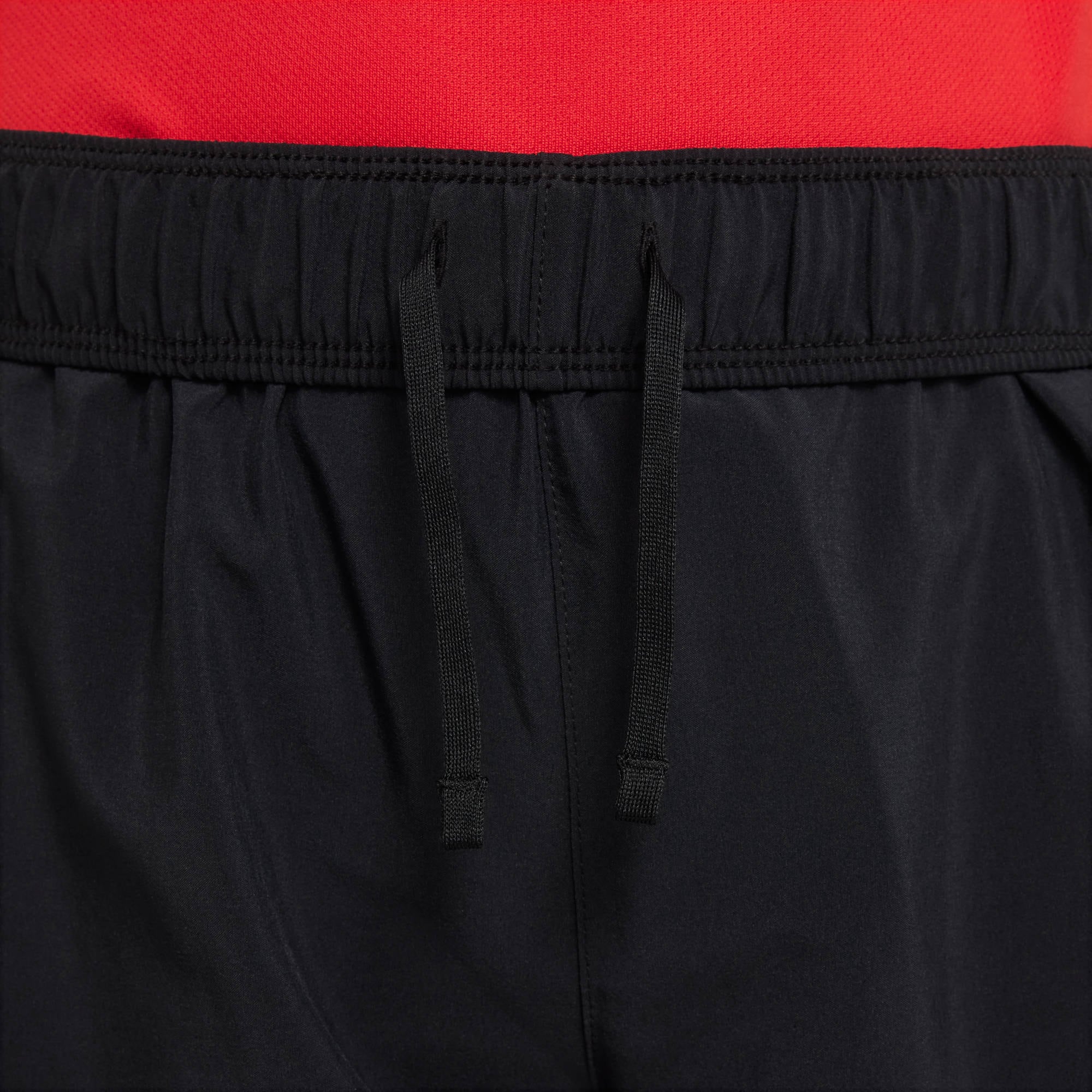 Nike Sporthose »B NK DF MULTI PANT ESSNTL«  für Kinder, sportlicher Stil, für Fitnessaktivitäten