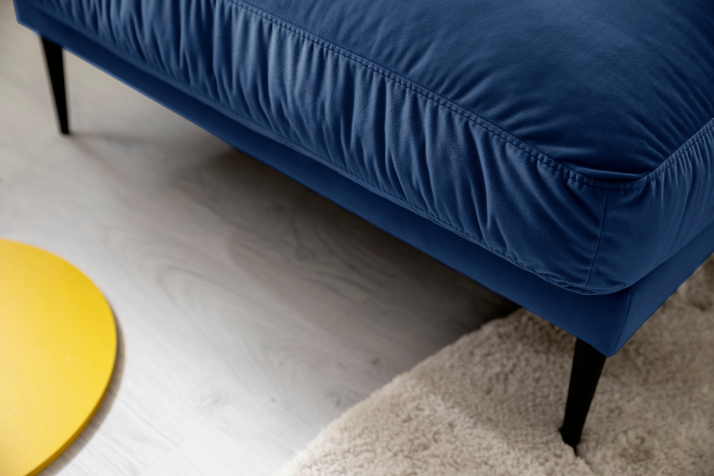 Trends by HG Polsterecke »Svea L-Form«, Ottomane rechts oder links, mit Metallfuß, frei im Raum stellbar