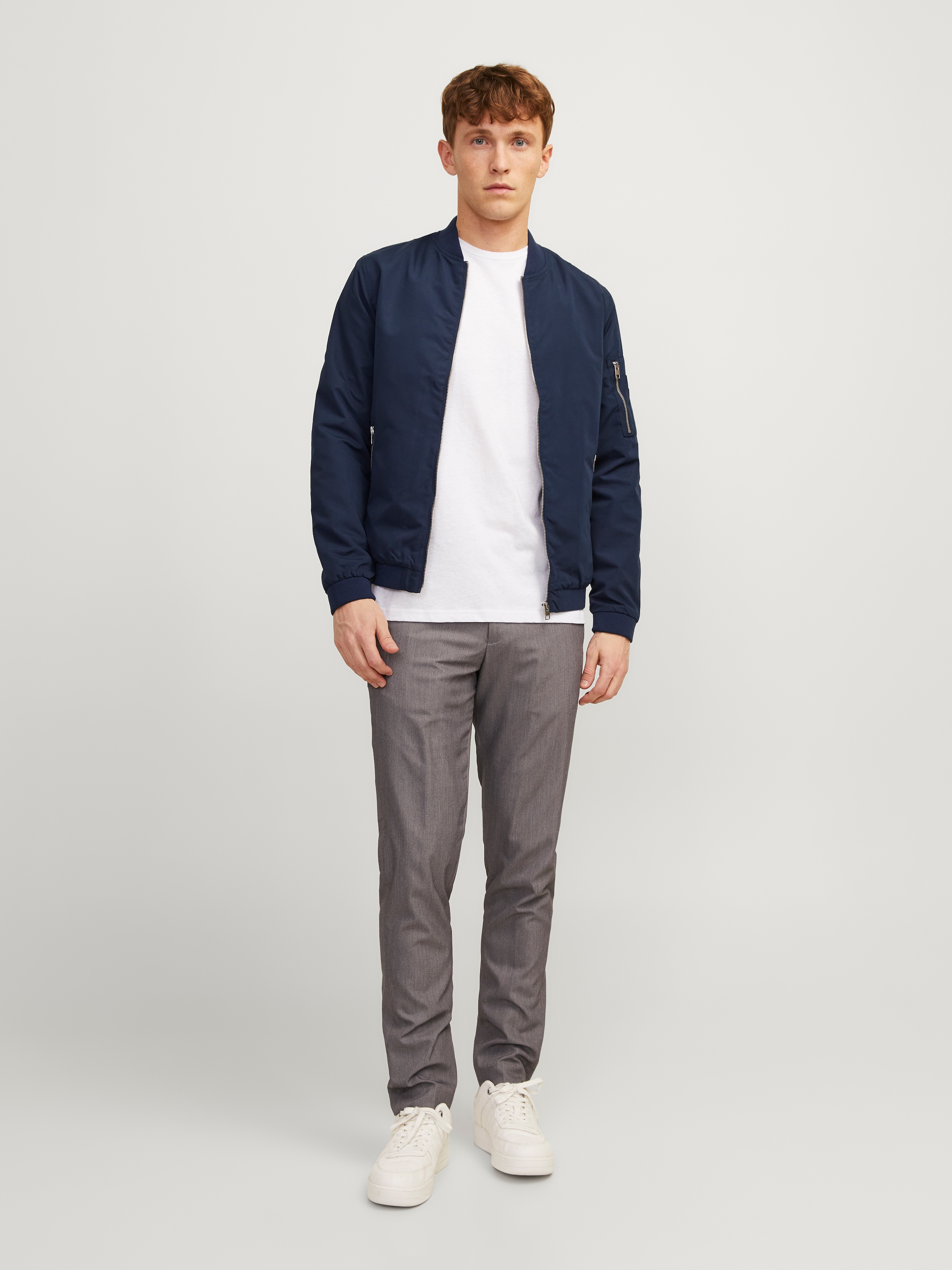 Jack & Jones Blouson »JJERUSH mit Stehkragen und Reißverschlusstaschen« ohne Kapuze unifarben, modisch, regular fit, Polyester