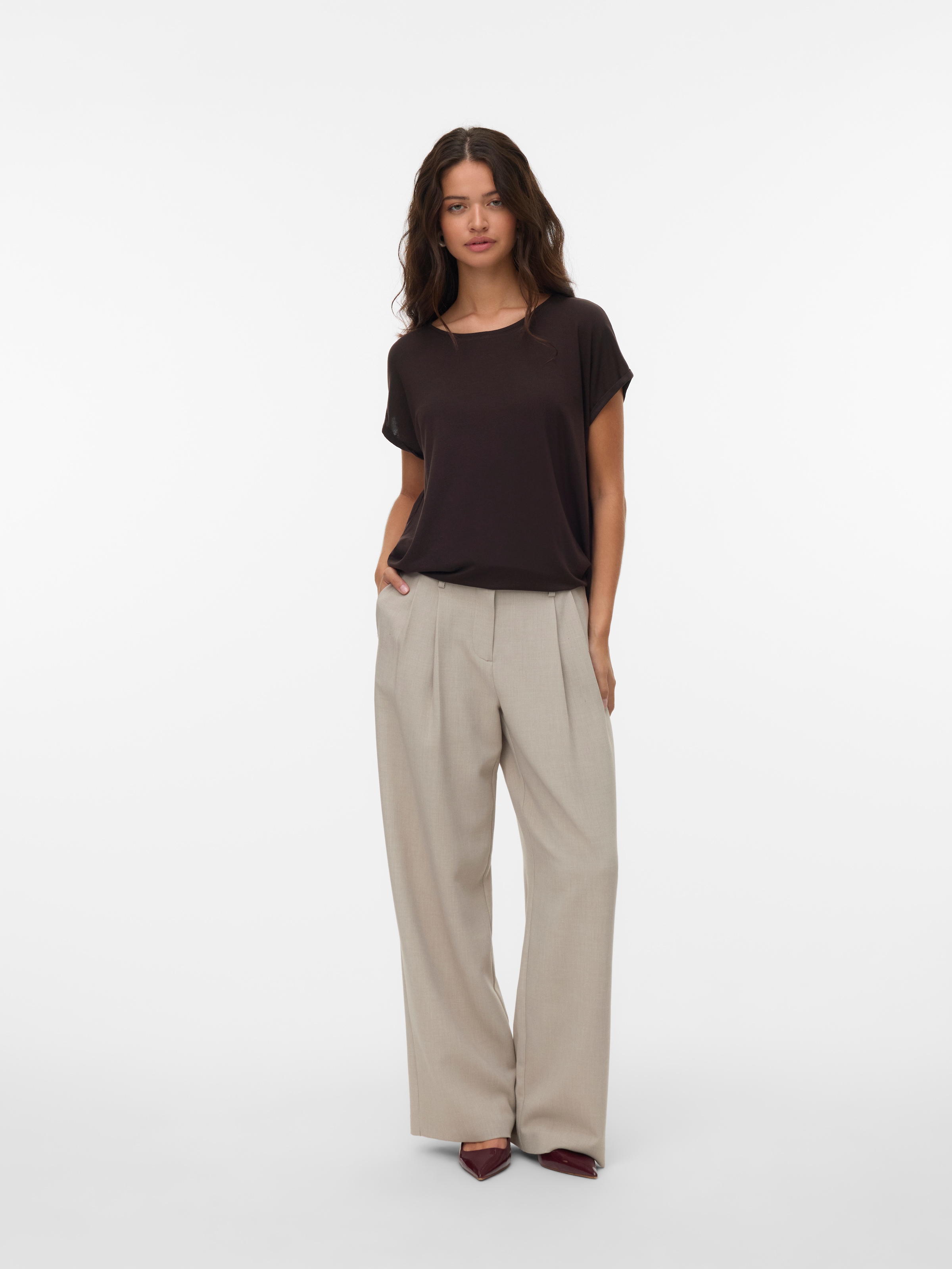 Vero Moda Rundhalsshirt »VMAVA PLAIN SS TOP GAJRS NOOS« Materialmix, regular fit