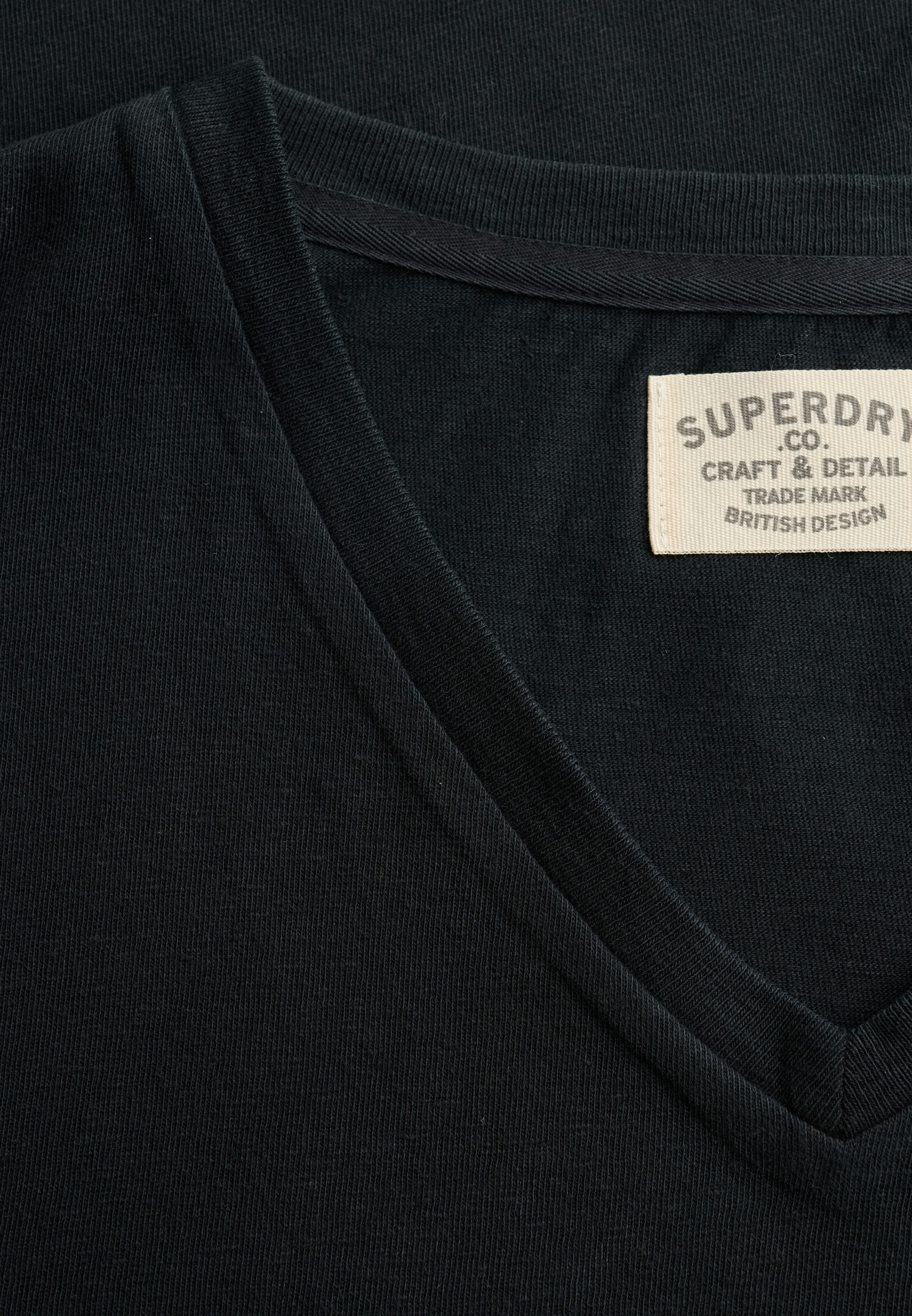 Superdry Rundhalsshirt »CLASSIC COTTON LINEN VEE« aus tollem Baumwoll-Leinen-Mischgewebe