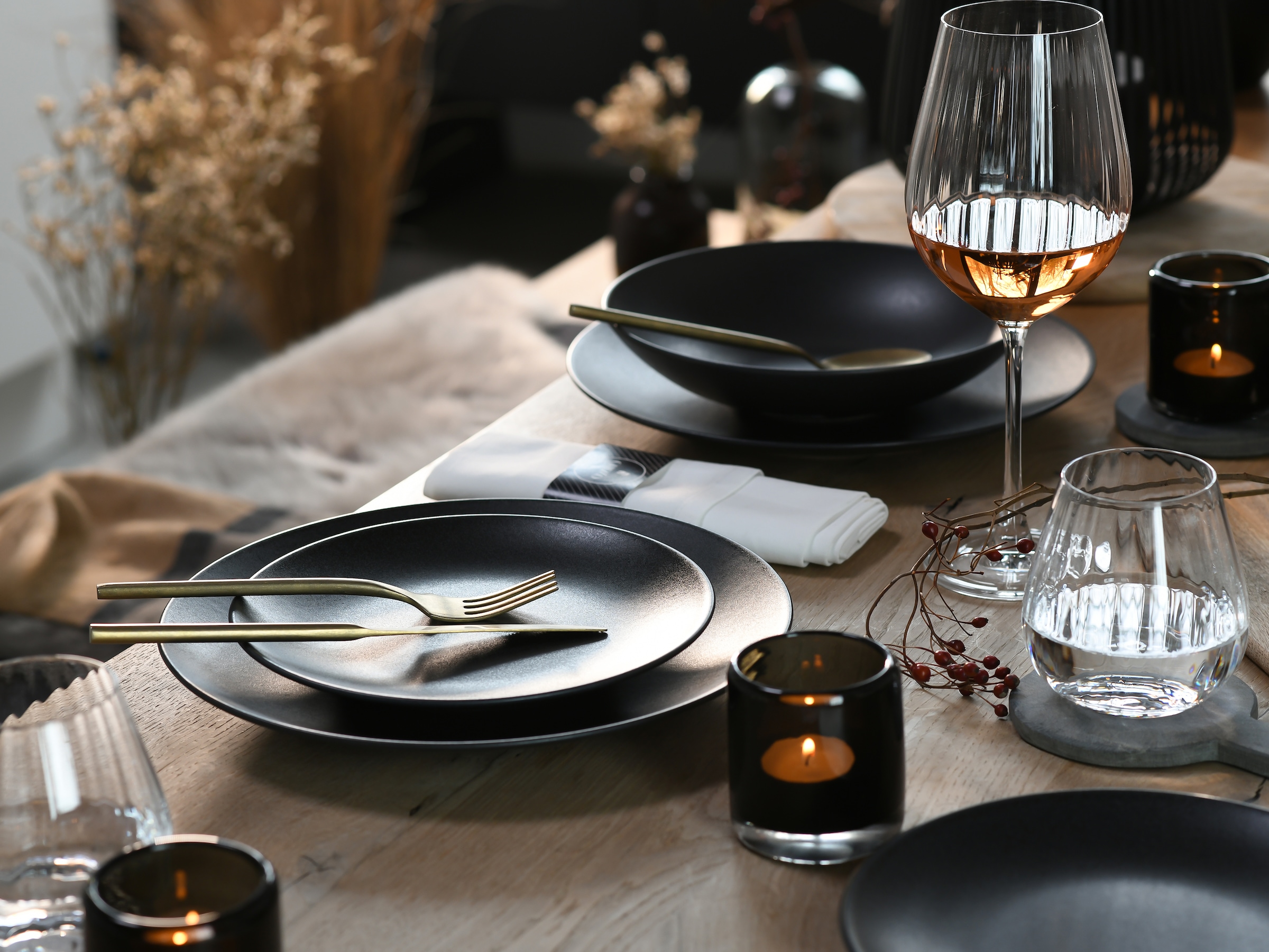 CreaTable Kombiservice »Soft Touch, Geschirr-Set, 24-tlg.« Matte Spezialglasur, Schwarz-Grau-Farbton