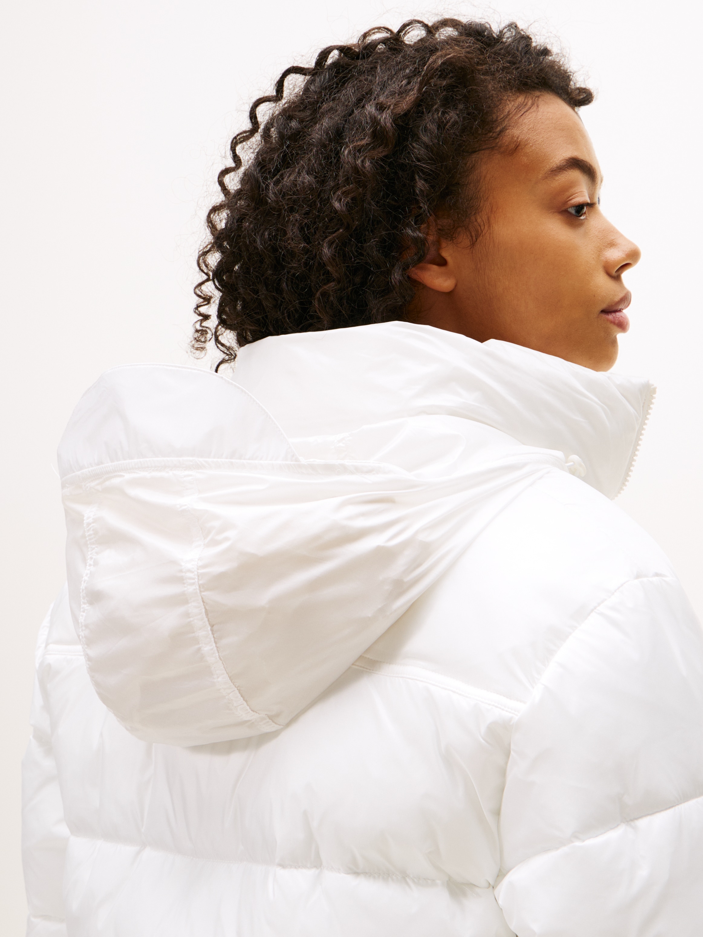 Tommy Jeans Steppjacke »TJW PCKBL HOOD ESS PUFFER EXT«