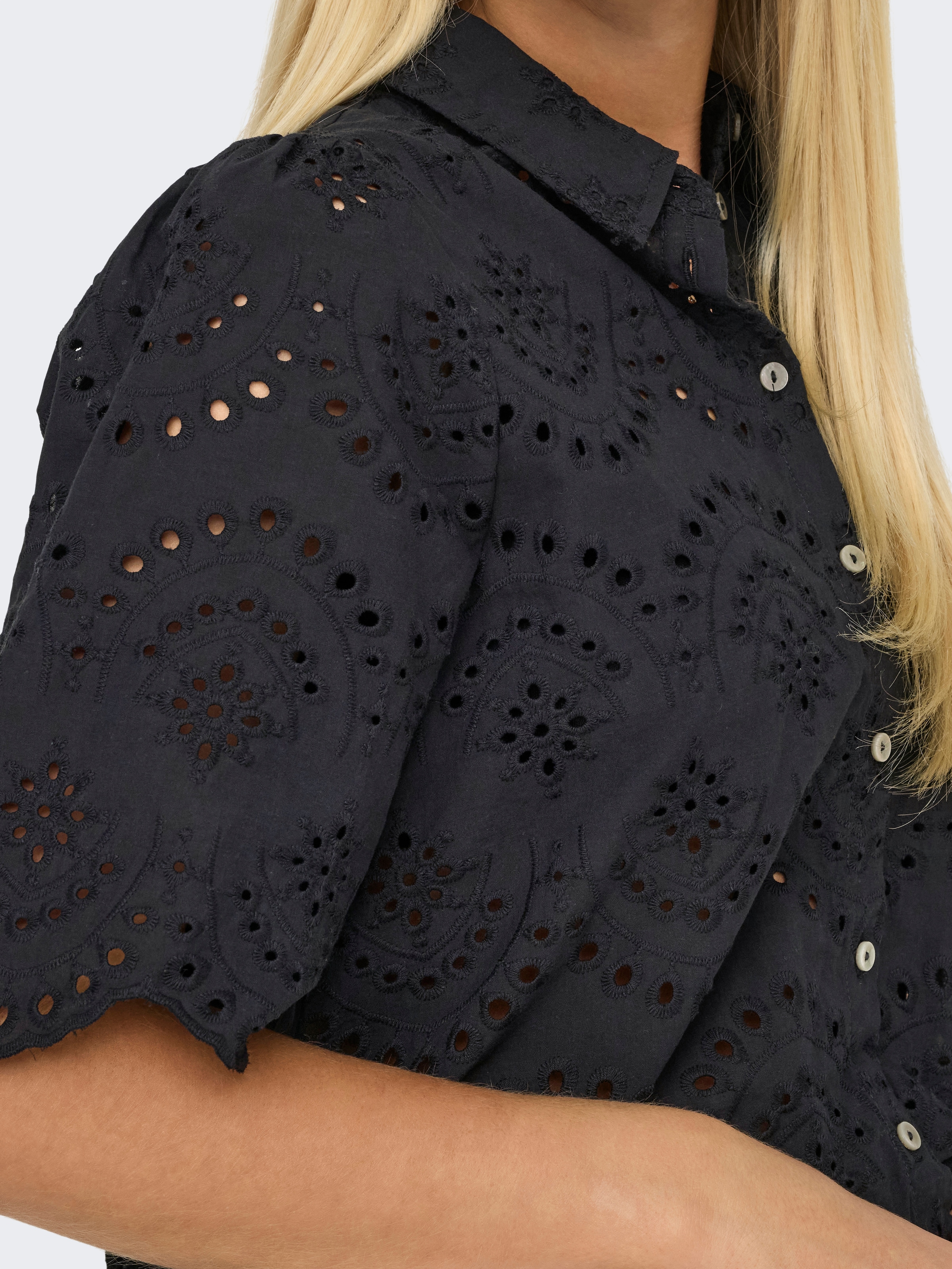 ONLY Spitzenbluse »ONLVALAIS S/S SHIRT WVN NOOS« Baumwolle, loose fit