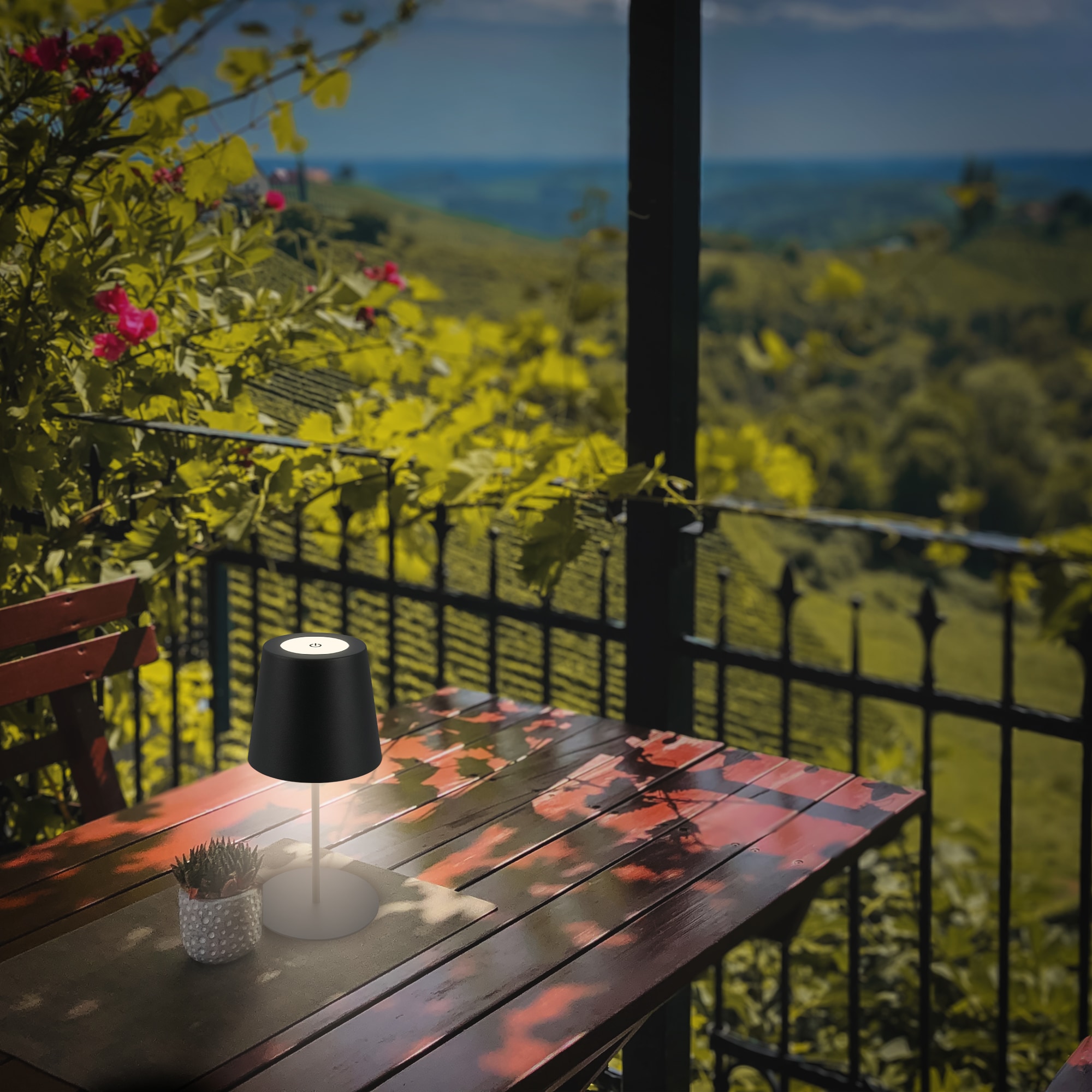 B.K.Licht Außen-Tischleuchte »BK_TL1595 Akku LED Tischlampe, 3-Stufen Touchdimmer, mit USB« LED-Modul 1 Stk. Extra-Warmweiß 2.700 K, 200 Lm, 2,5W, IP44, 12h Leuchtdauer, 36 x 10,5 cm, Schwarz