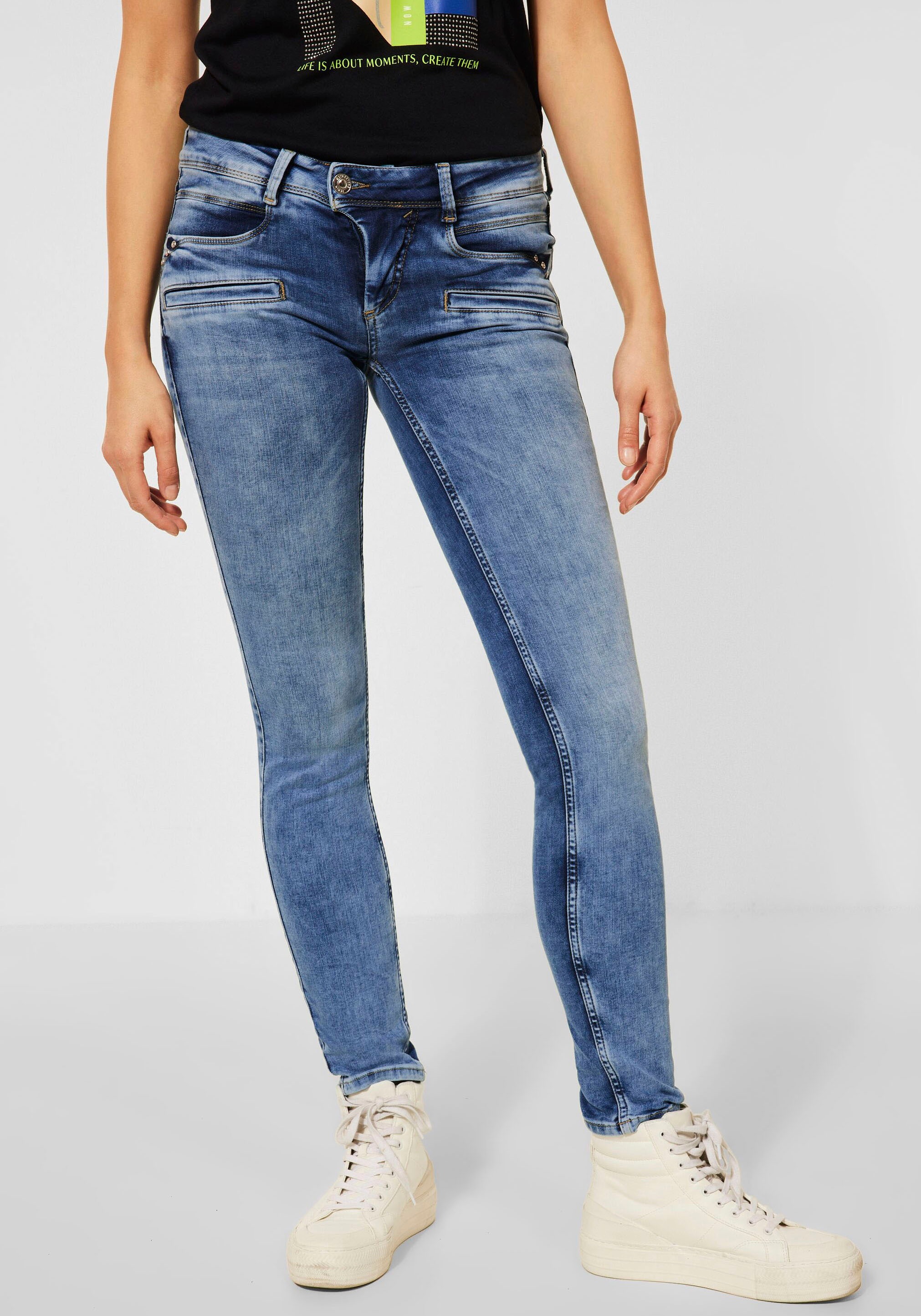 STREET ONE Slim-fit-Jeans, mit Leistentaschen am Bein