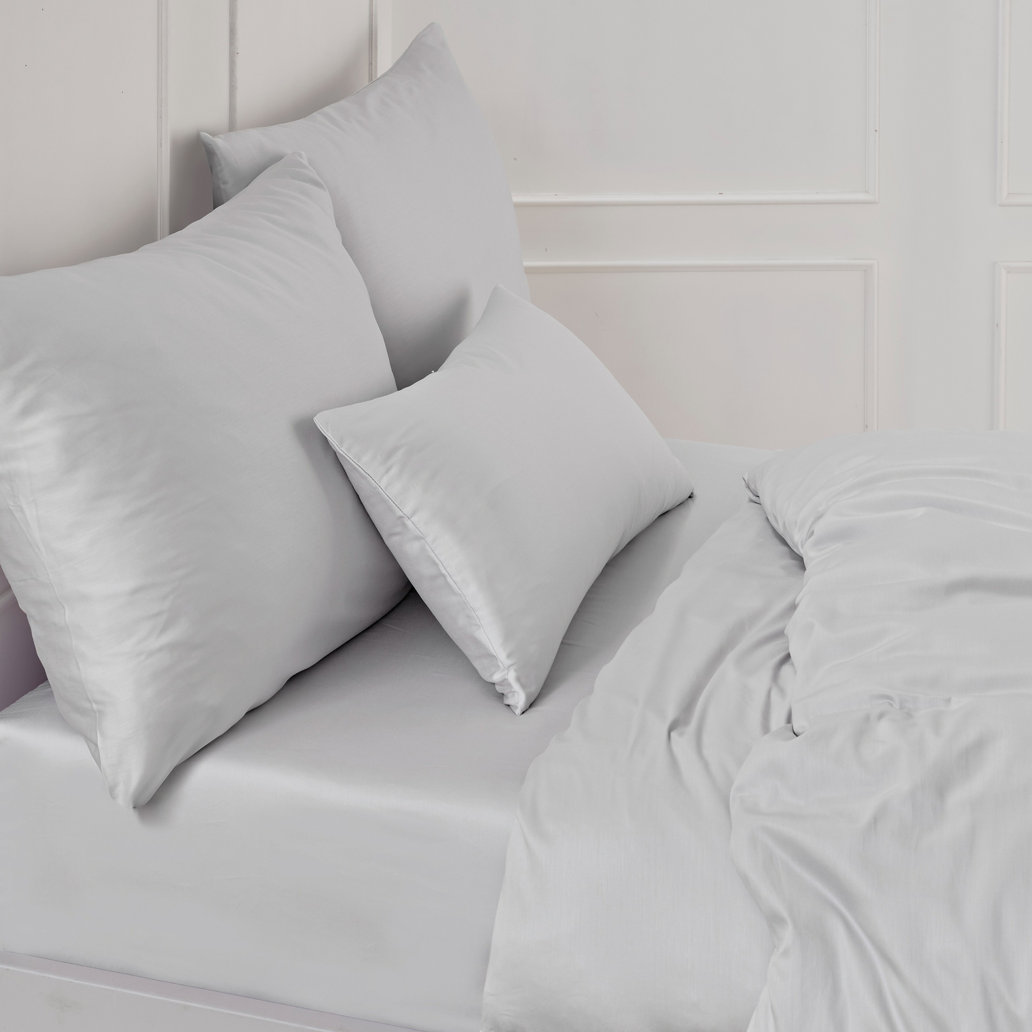 Florella Bettwäsche »Uni silber Edel-Satin,  100% Baumwolle« 2 Stk.