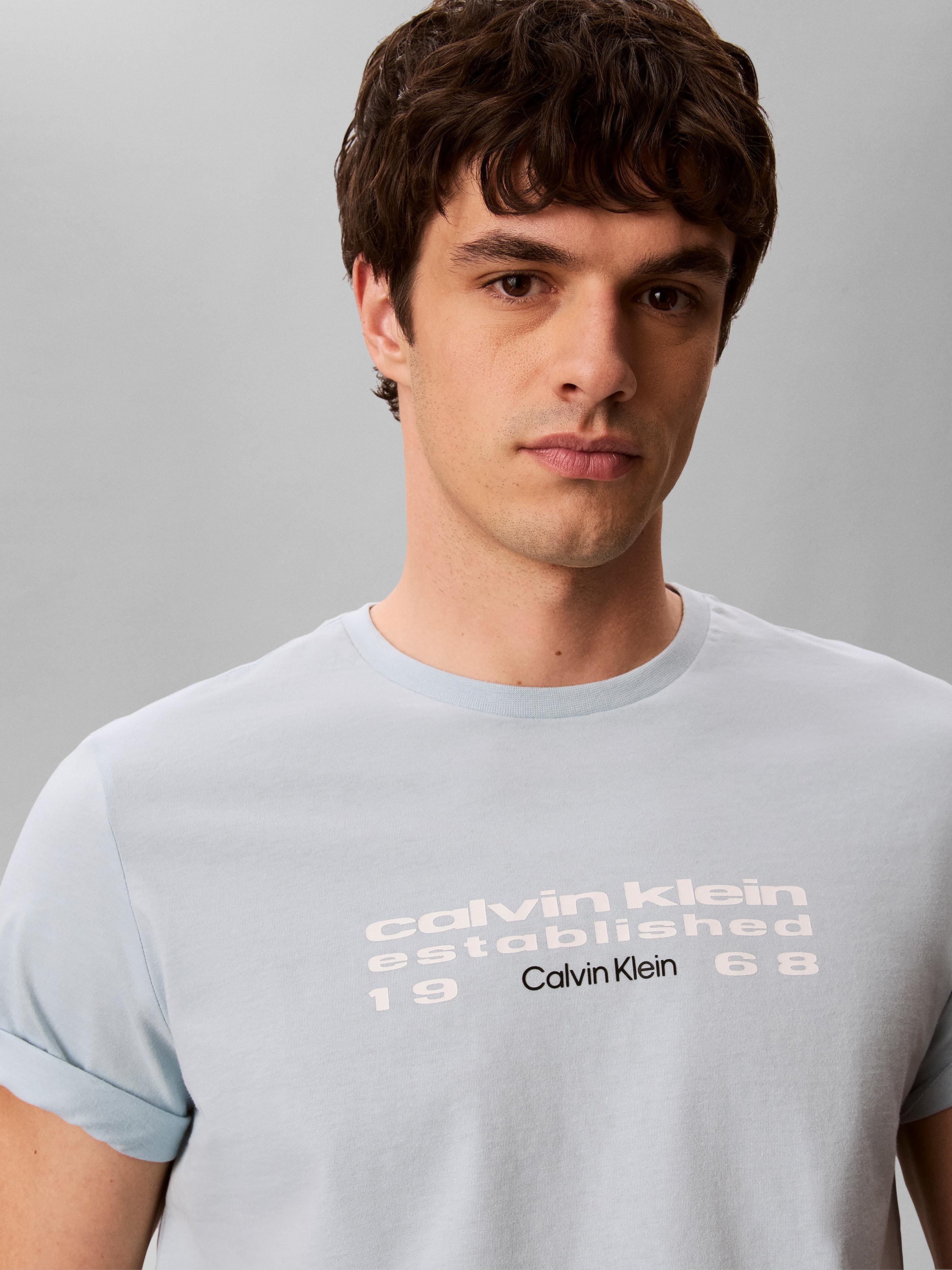 Calvin Klein Jeans T-Shirt »CALVIN KLEIN FUTUR« Regular fit mit Rundhalsausschnitt