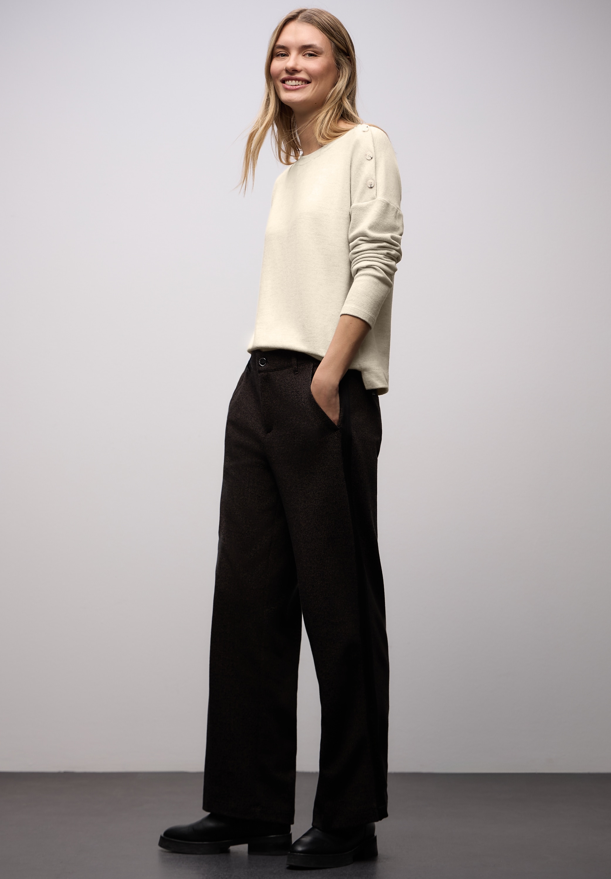 STREET ONE Strickpullover Knopfdetail an den Schultern und im Melange-Look