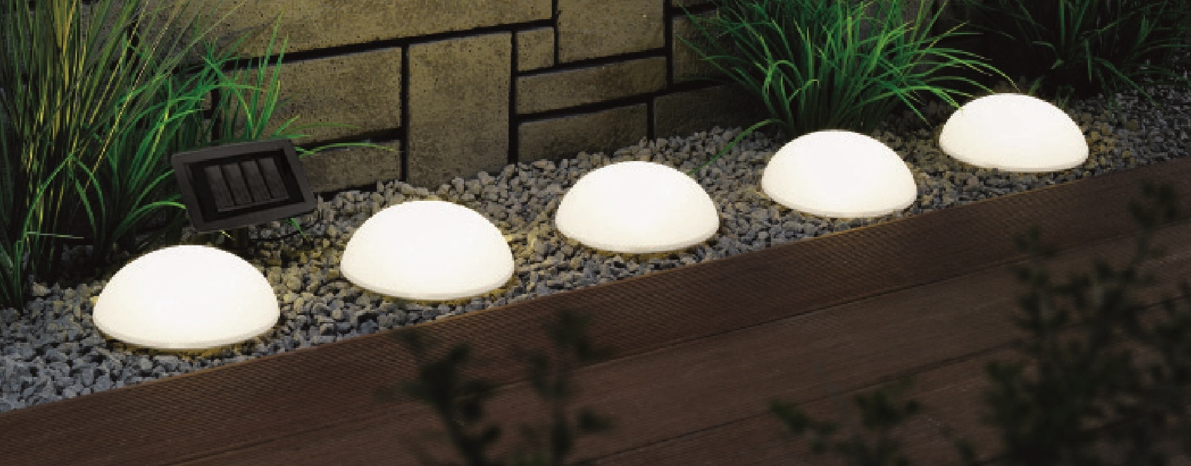 OTTO home LED Solarleuchte »Primala, LED-Solar Gartensteckerr, 5er Set, halbkugeln« LED-Modul 5 Stk. Warmweiß mit Erdspießen