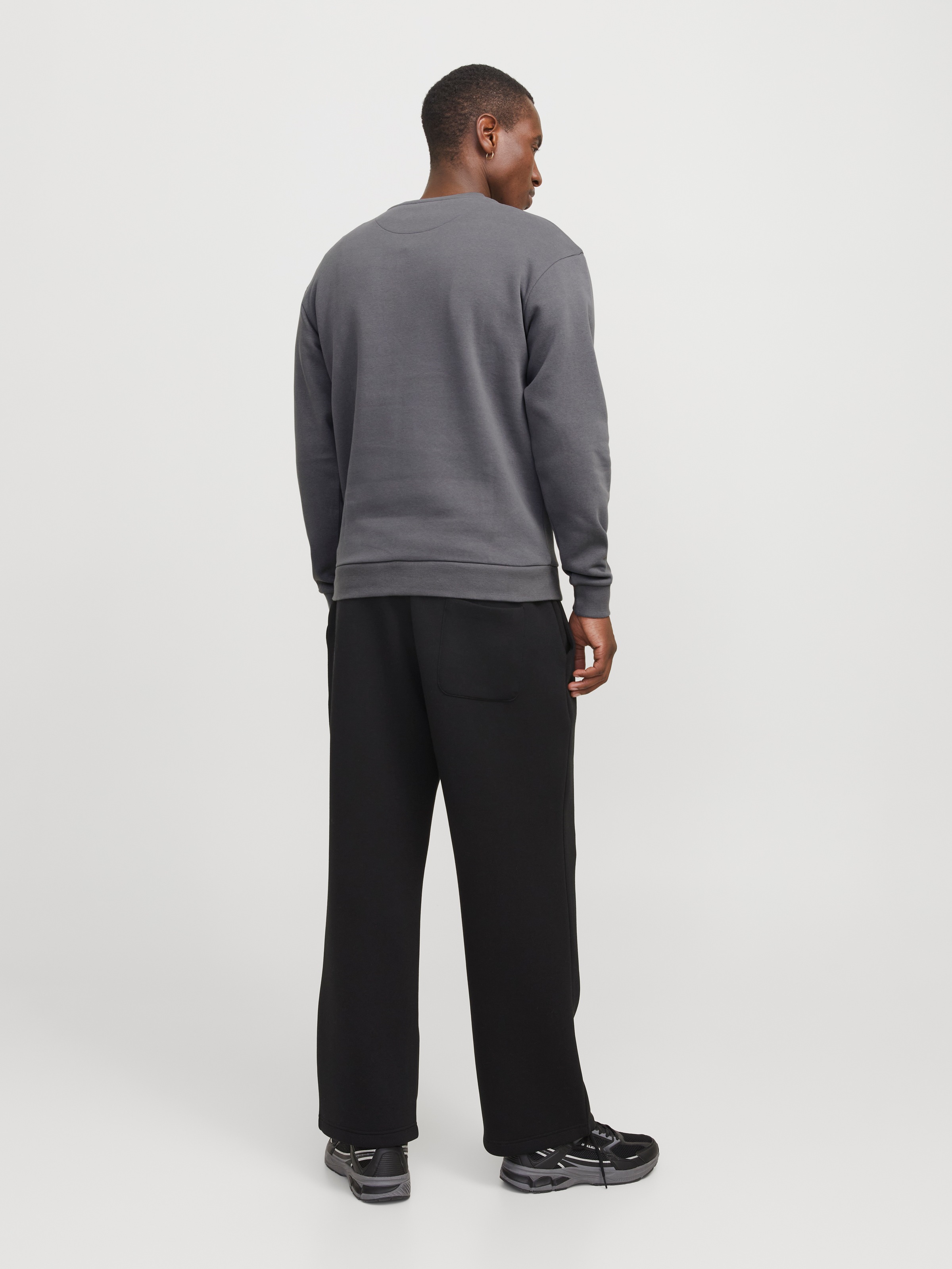 Jack & Jones Sweatshirt »JJEBRADLEY SWEAT CREW NOOS«, mit Rippbündchen