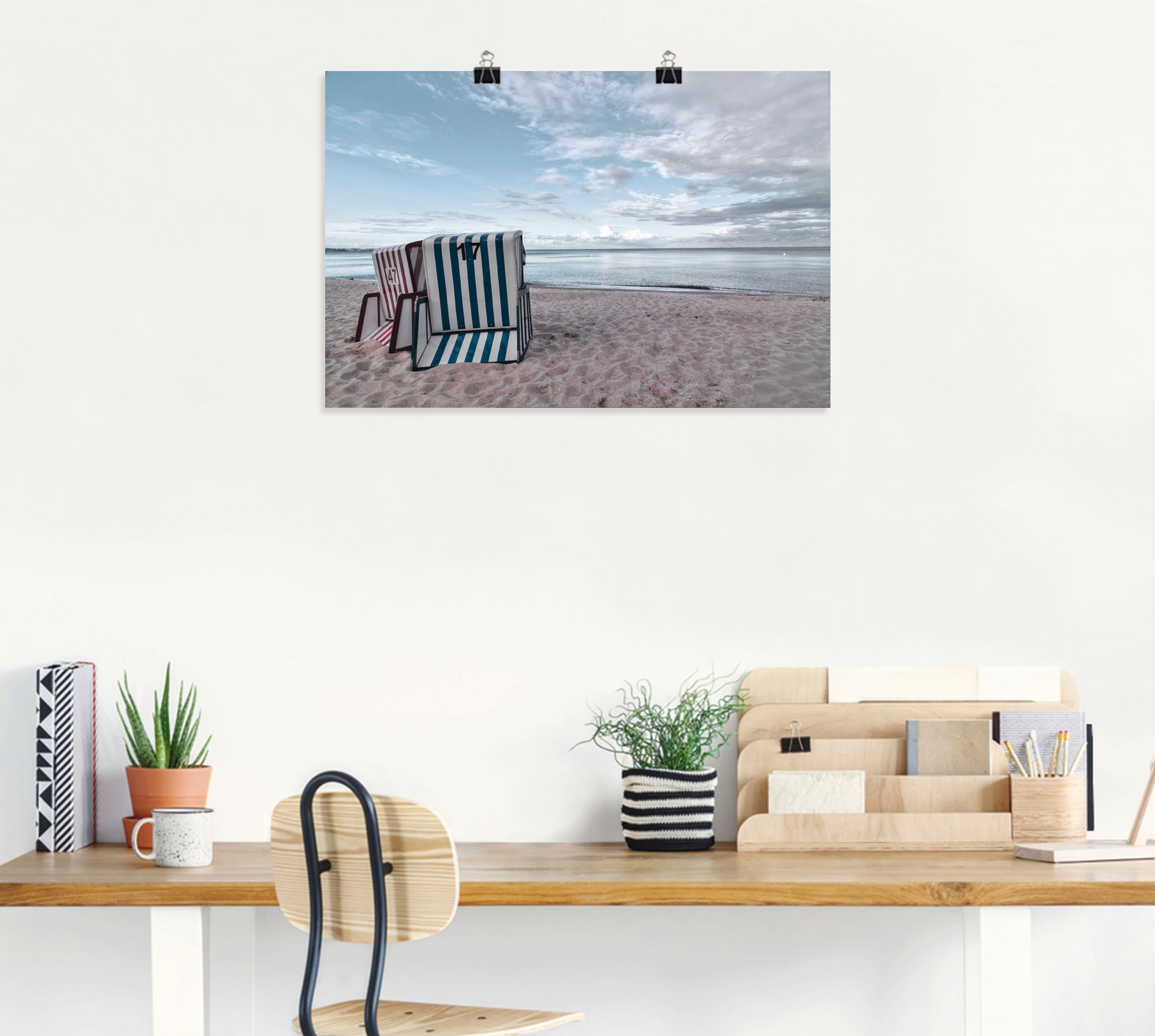 Artland Wandbild »Einsame Strandkörbe am Ostseestrand«, Strand, (1 St.), als Leinwandbild, Poster in verschied. Größen