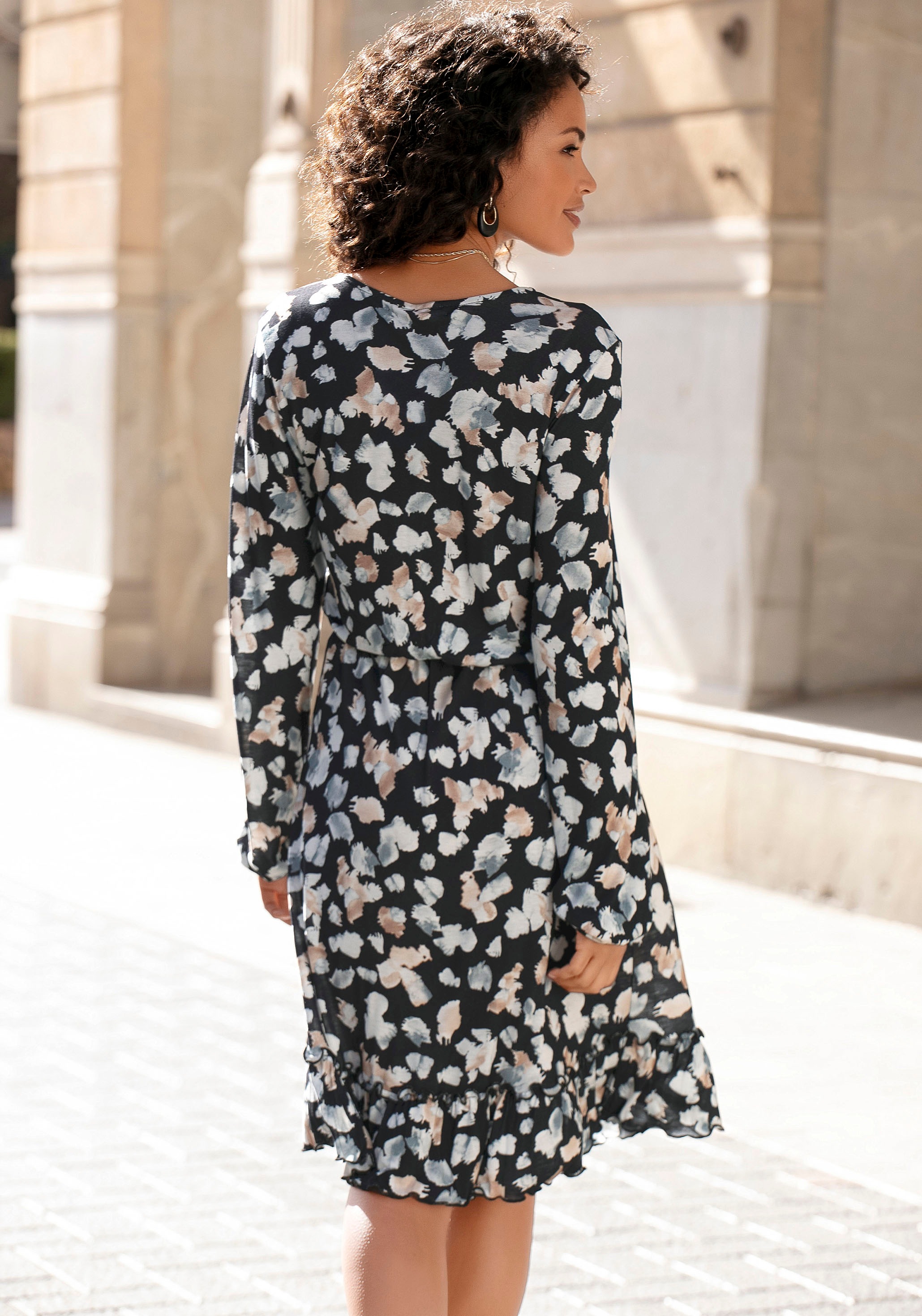 LASCANA Jerseykleid, mit Alloverdruck