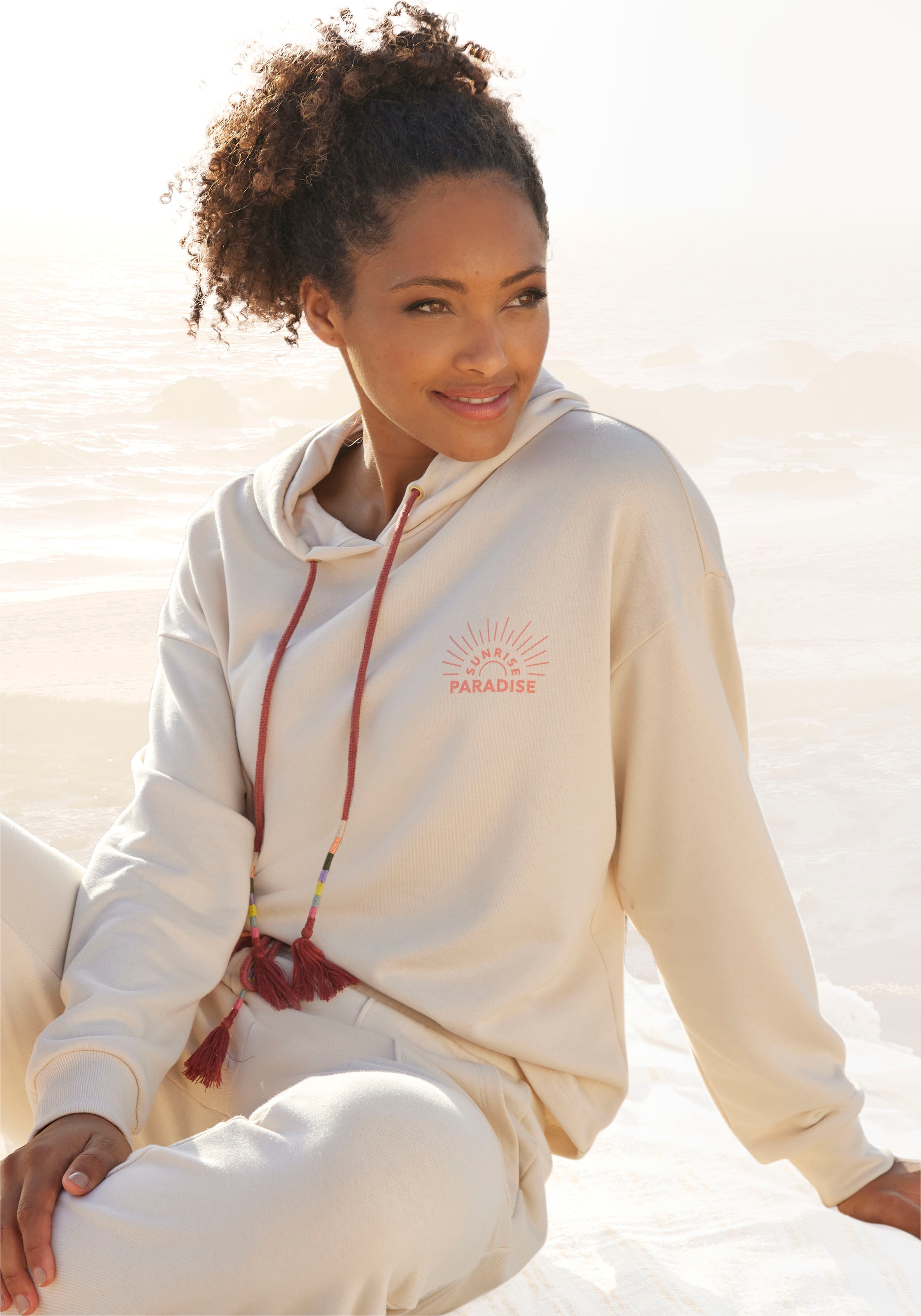 Vivance Hoodie »-Kapuzensweatshirt«, mit Print, Loungewear