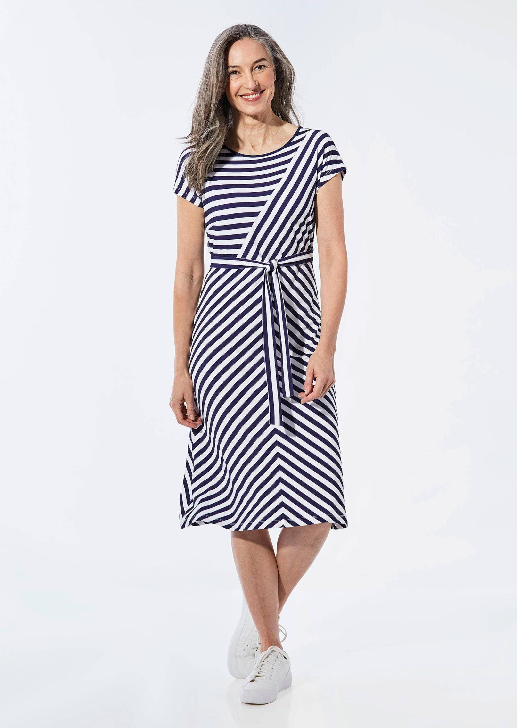 GOLDNER Sommerkleid »Kurzgröße Kleid mit U-Boot-Ausschnitt«