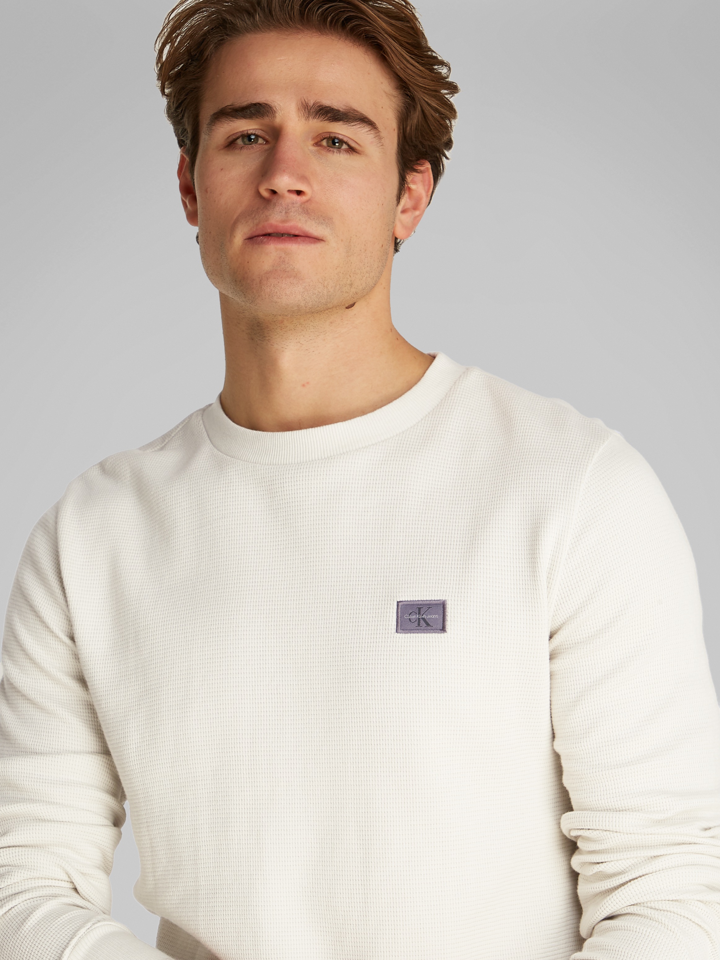 Calvin Klein Jeans Langarmshirt »WOVEN LABEL WAFFLE LS TEE«, Logodruck