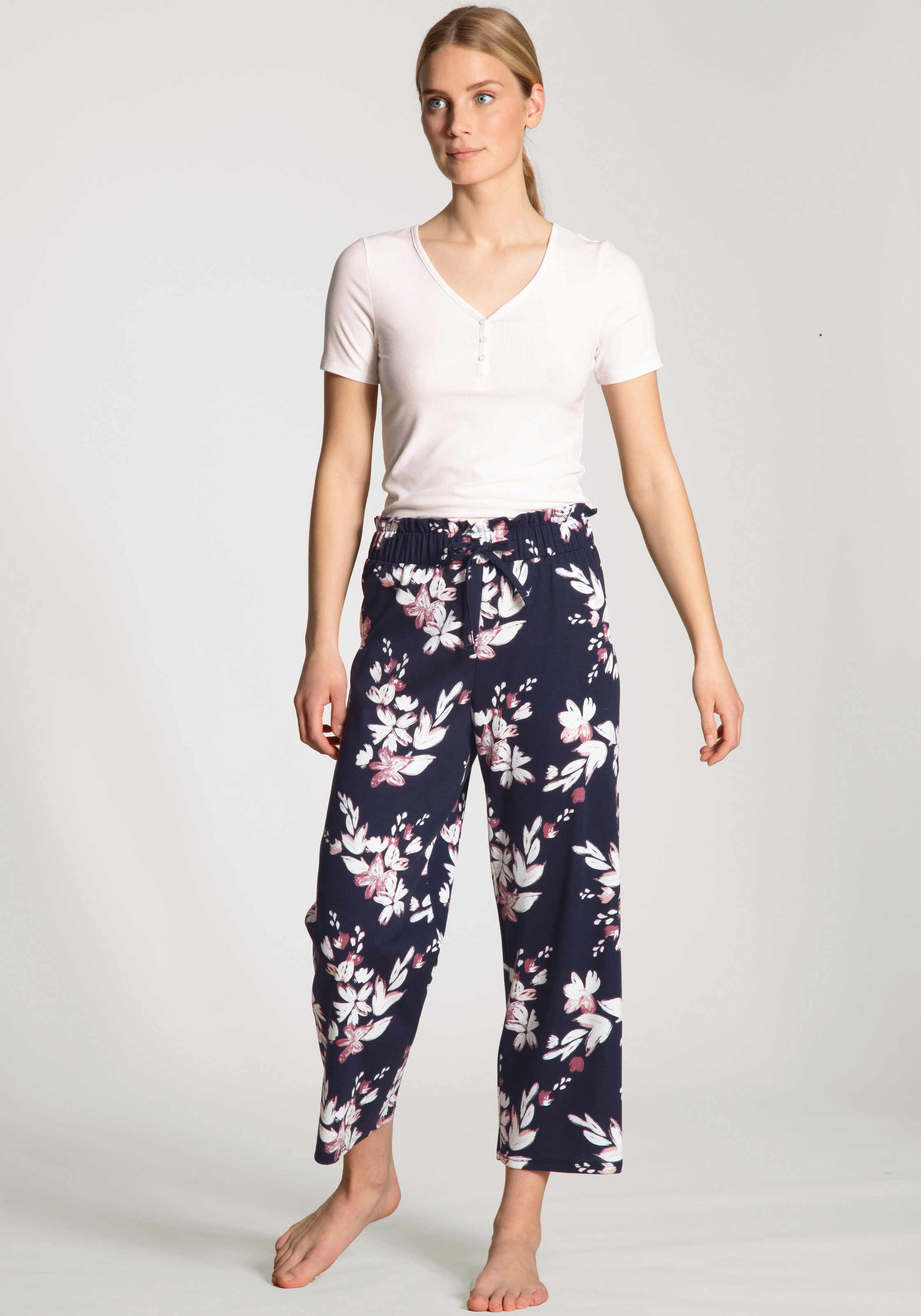 CALIDA 7/8-Hose »Favourites Dreams«, florales Muster, Interlock-Qualität, Culotte-Style