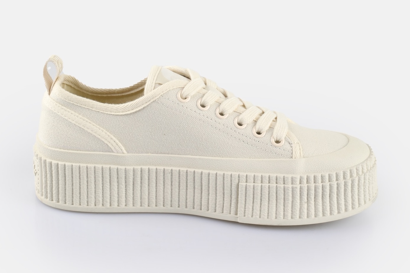Buffalo Sneaker »MADISON«, Freizeitsneaker, Halbschuh, Schnürschuh mit Memory Foam Fußbett