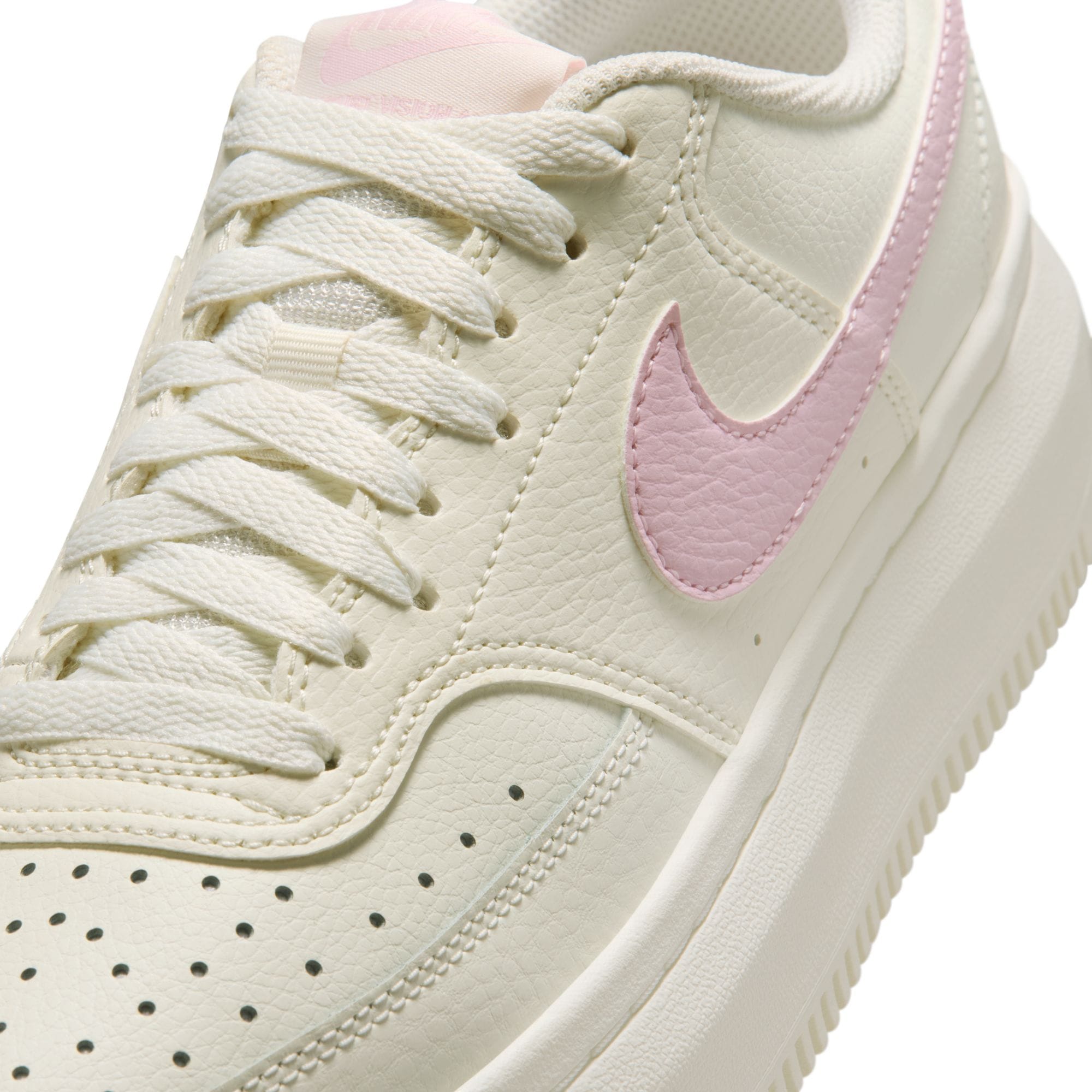 Nike Sportswear Sneaker »Court Vision Alta«  inspiriert vom Design des Nike Air Force