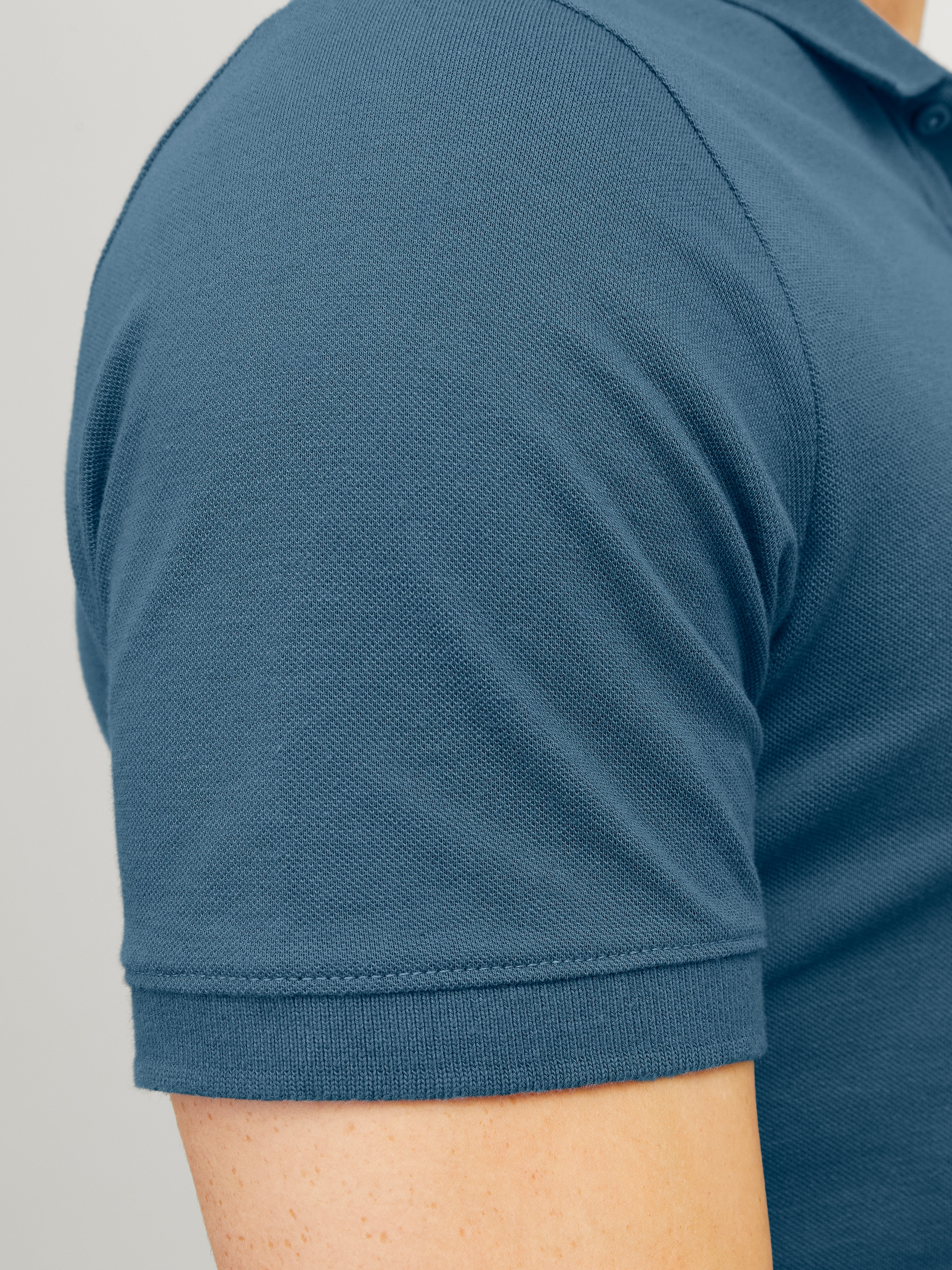 Jack & Jones Poloshirt »JJEBASIC POLO SS NOOS«, mit Logo Stickerei