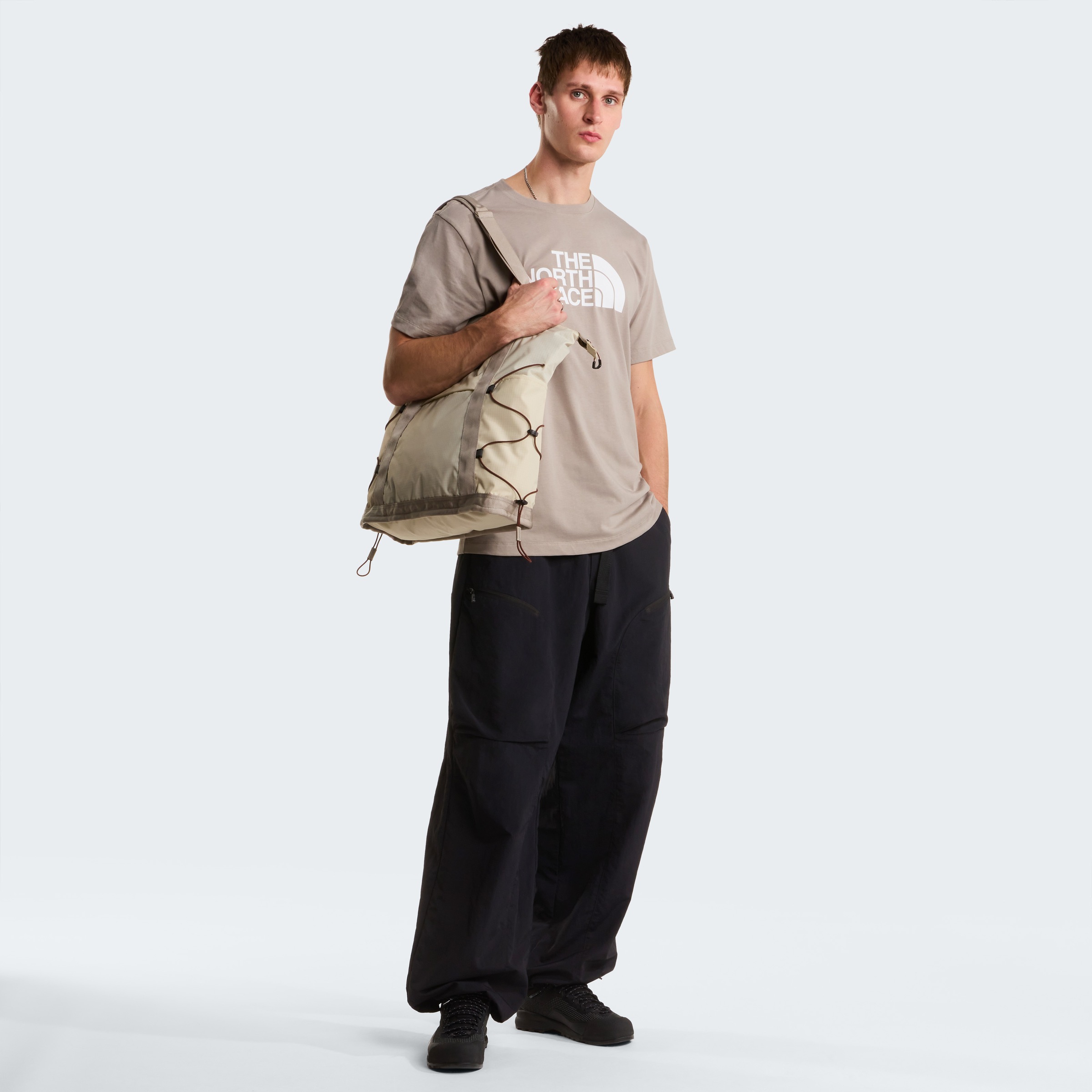 The North Face T-Shirt »M EVOLUTION HALF DOME REGULAR SHORT SLEEVE TEE« sportliche Passform, kurze Ärmel, für Sportmode und Outdoormode