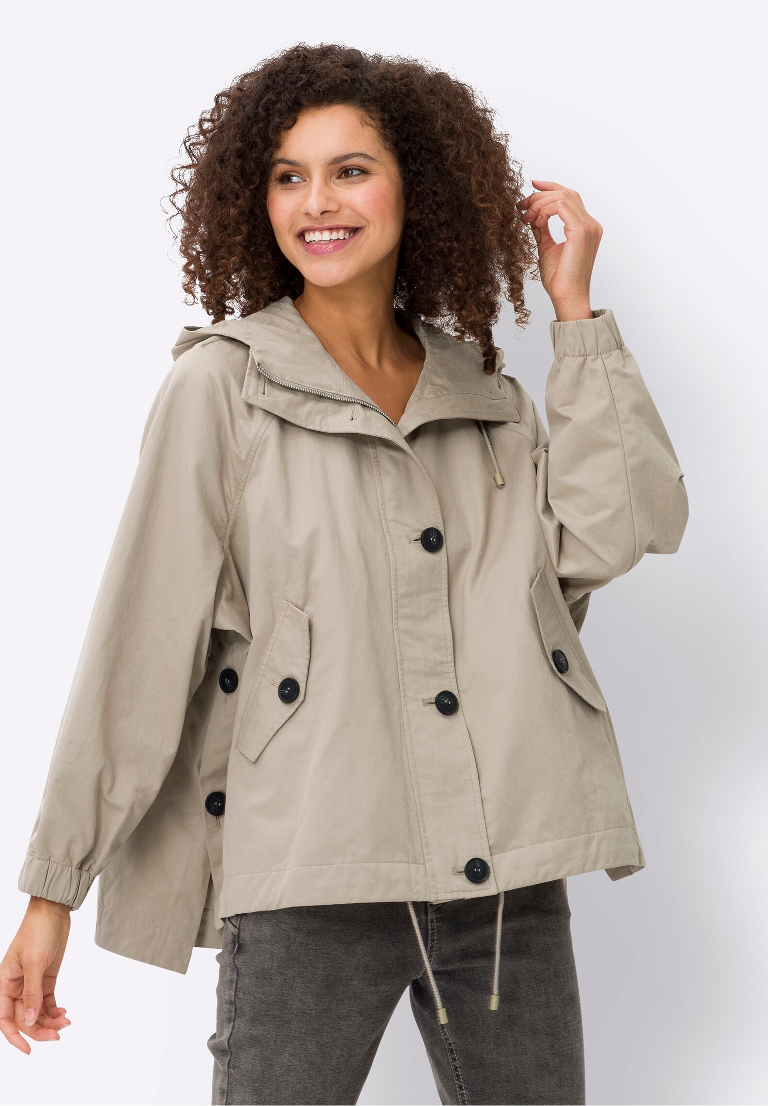heine Funktionsjacke »Outdoorjacke Übergangsjacke mit leichtem Glanz« mit Kapuze
