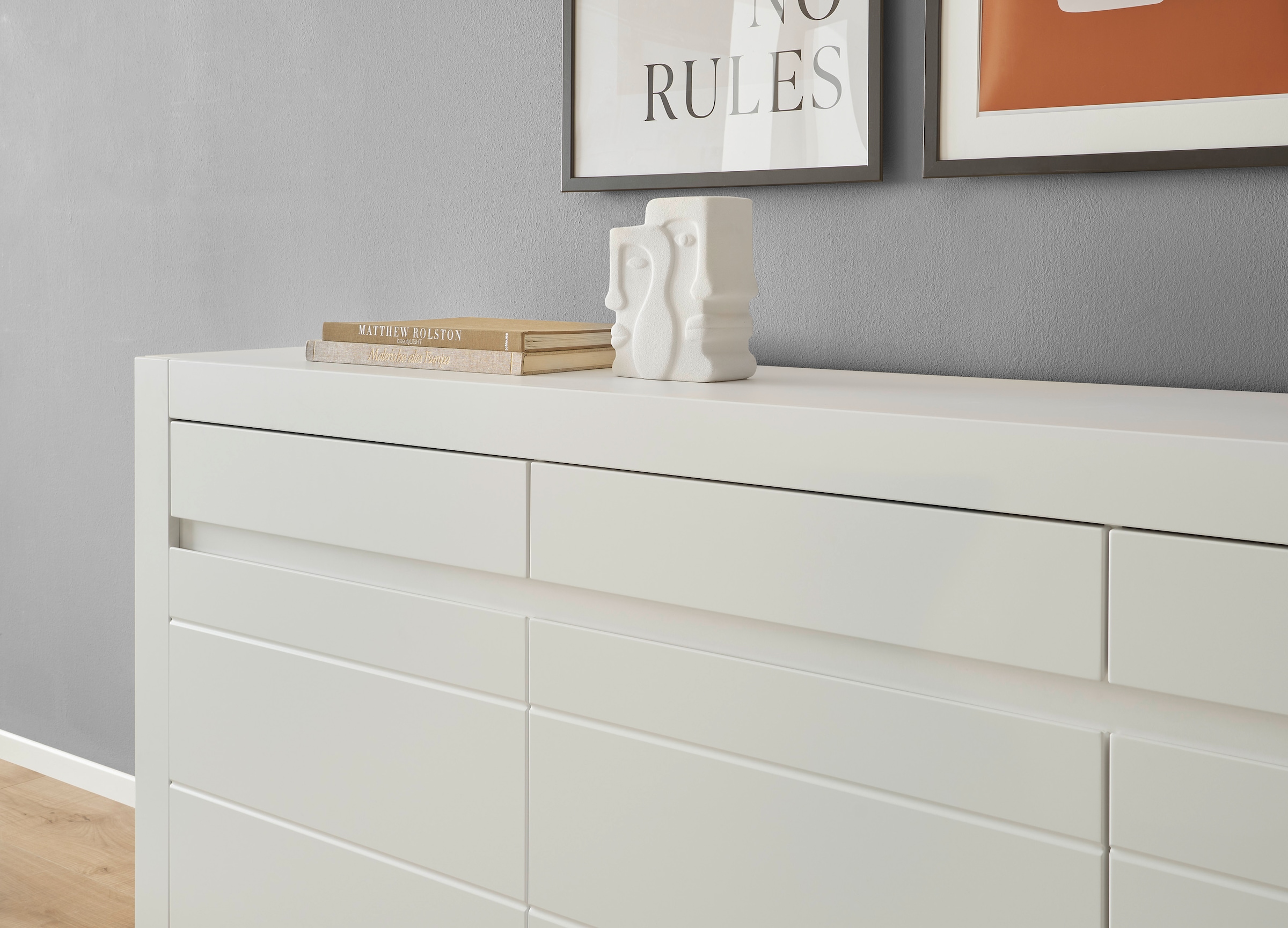 INOSIGN Sideboard »Chester, moderne Anrichte, Kommode mit Stauraum, Schrank, Weiß Matt«, (1 St.), austauschbare Blende in Griffleiste, zeitloses Design, 217 cm breit