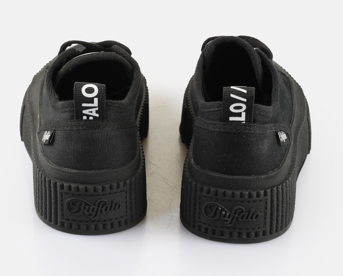 Buffalo Sneaker »MADISON«, Freizeitsneaker, Halbschuh, Schnürschuh mit Memory Foam Fußbett