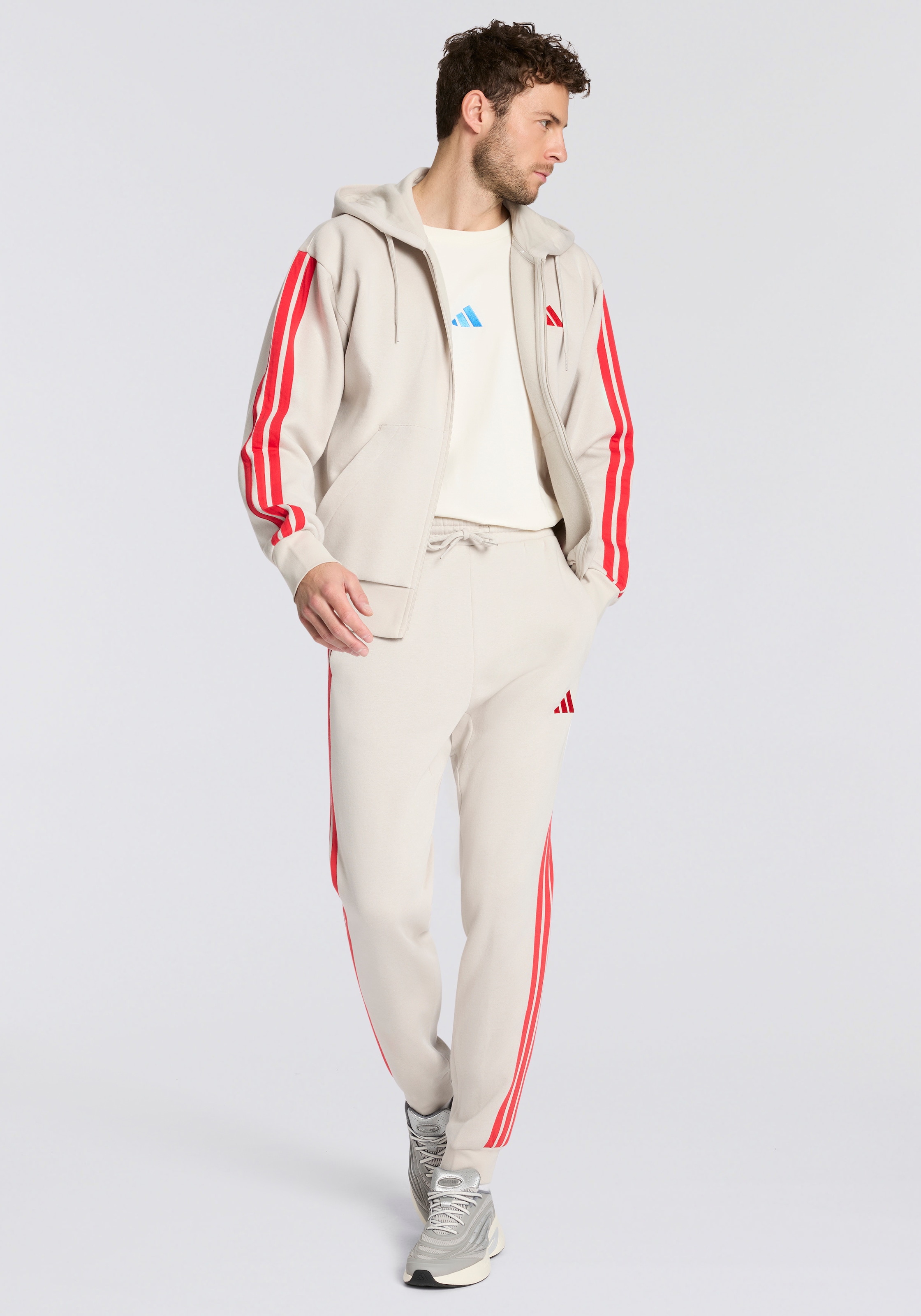 adidas Sportswear Sweatjacke »ESSENTIALS 3-STREIFEN« für Laufen und Sportmode, mit Reißverschluss