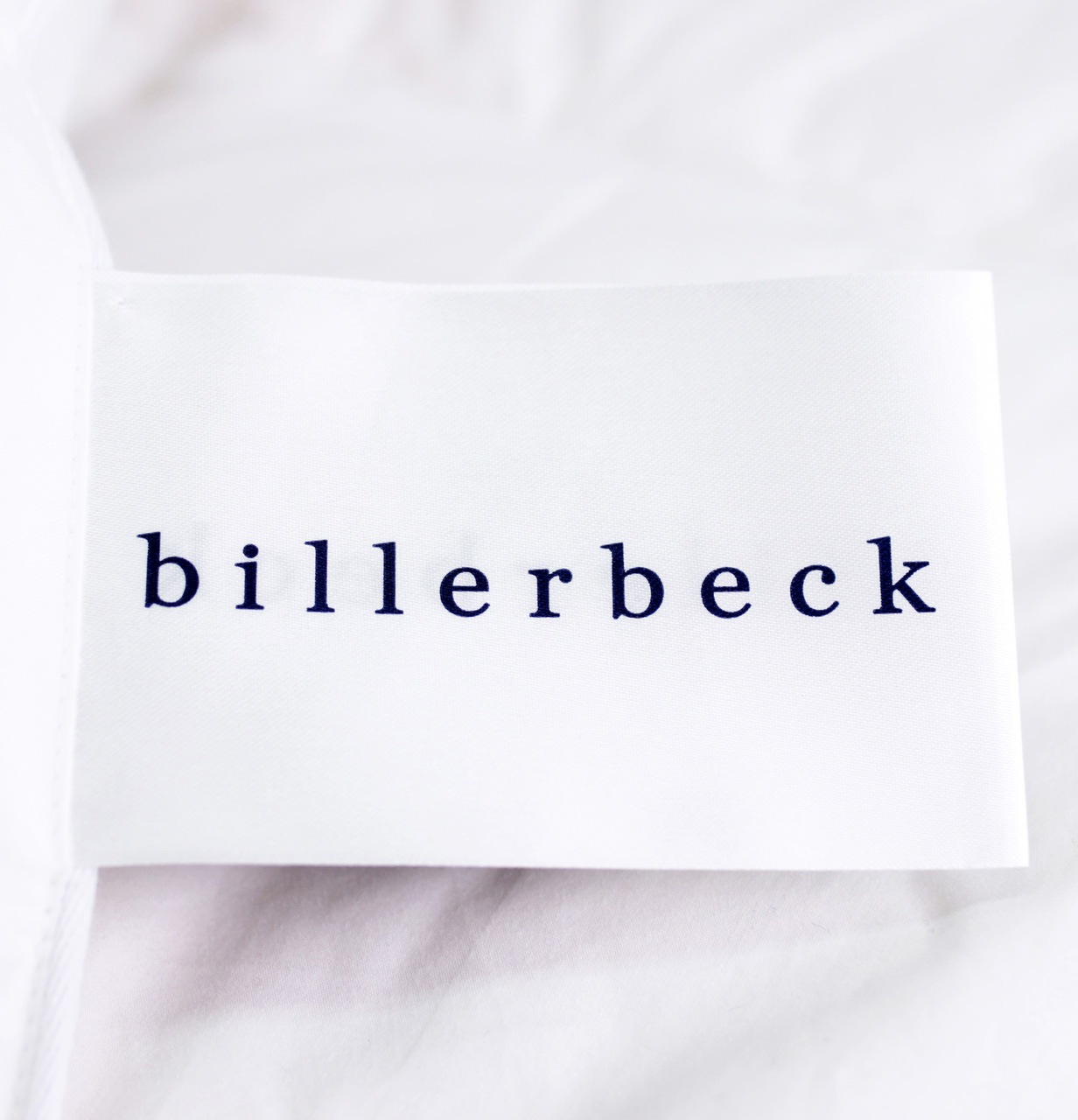 billerbeck Microfaserkissen »Aljona gesteppt«, Füllung: FLOCKIS-Faserbällchen, 100 % Polyester, Bezug: Bezug mit Aloe Vera veredelt, (1 St.)