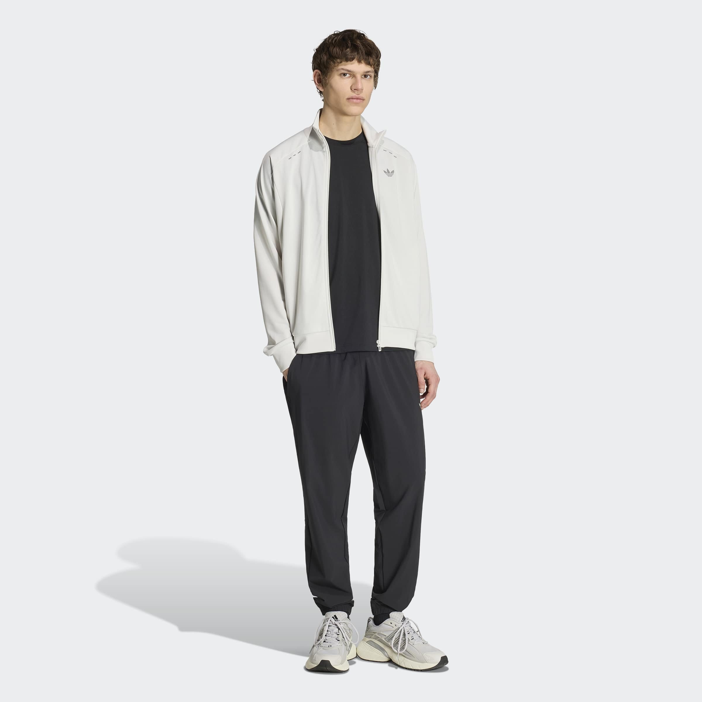 adidas Originals Sporthose »TECH ESS WV PT«