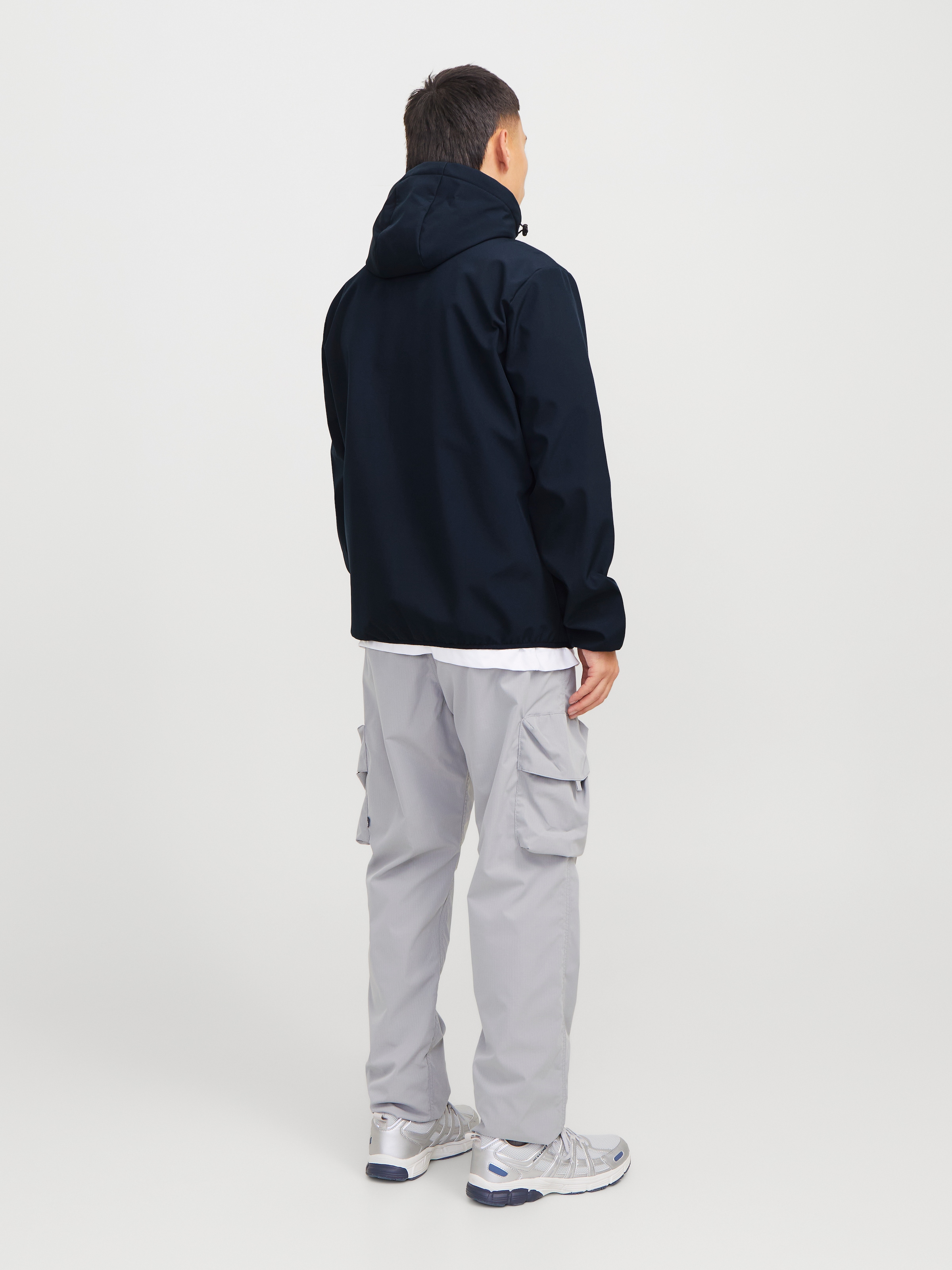 Jack & Jones Softshelljacke »JJTHEO SOFTSHELL JACKET«, mit Kapuze