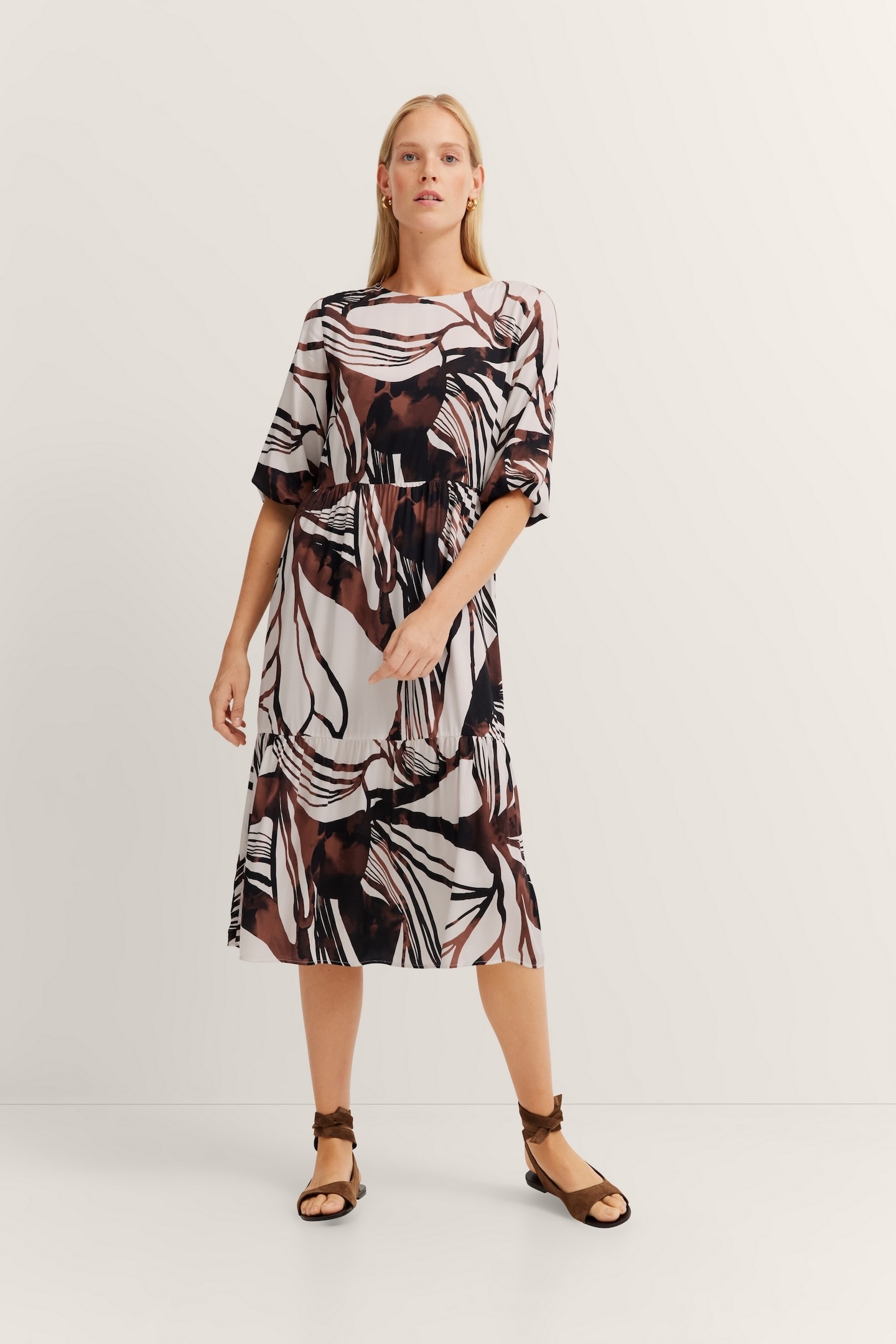bugatti Sommerkleid, mit Volants & Teilungsnähten