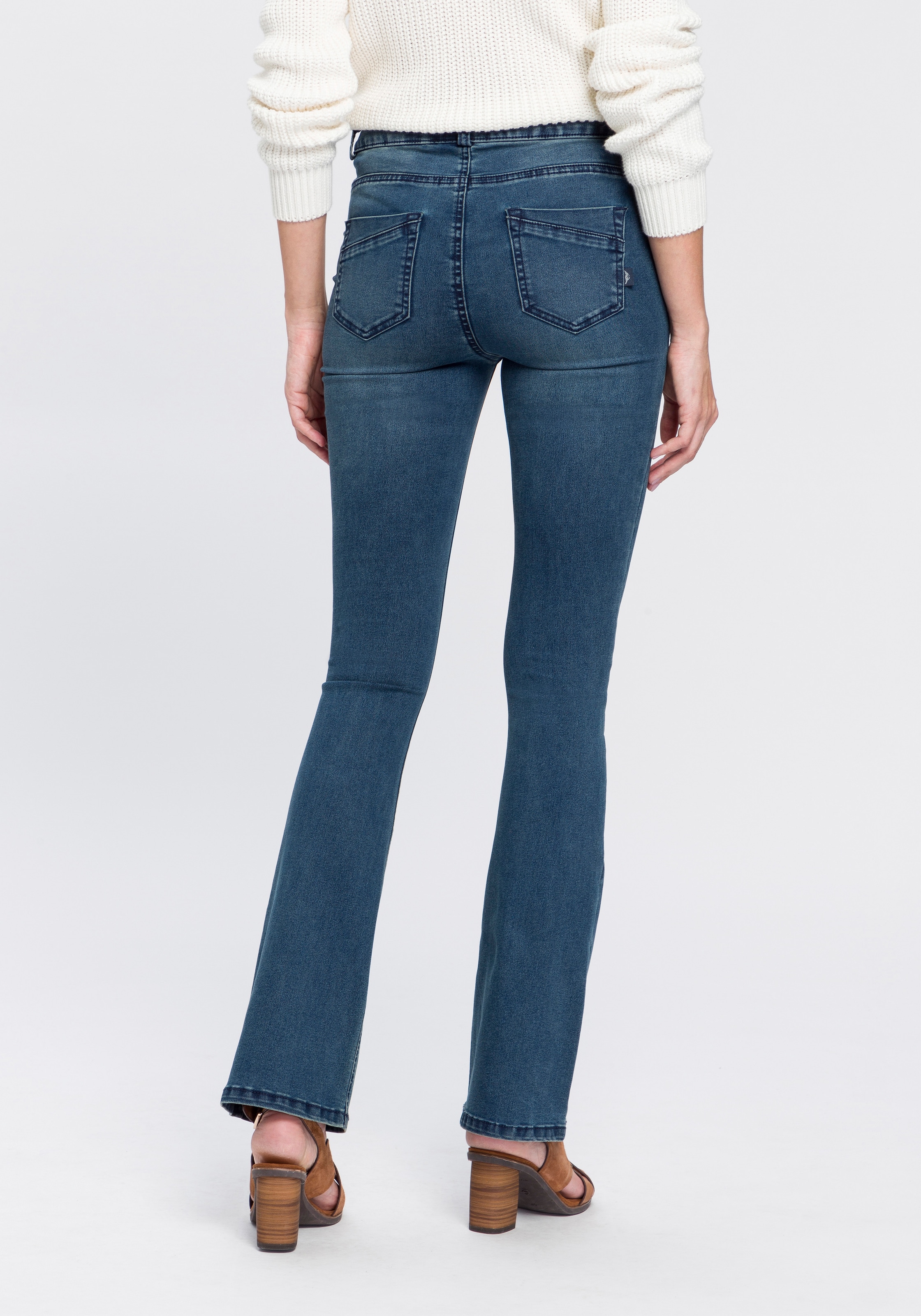 Arizona Bootcut-Jeans Shapingnähten mit OTTOversand High »Ultra Waist Stretch«, bei
