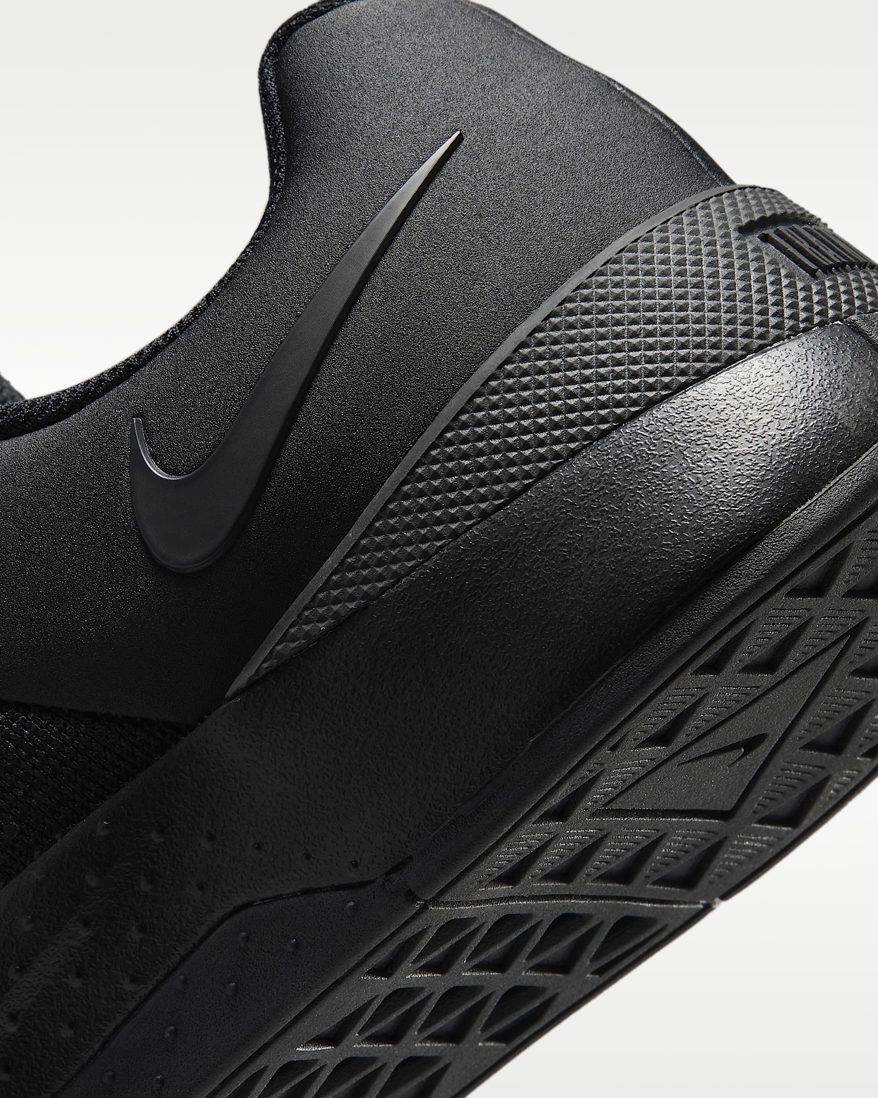 Nike Trainingsschuh »MC Trainer 4«  ideal fürs Gym und Fitnessstudio