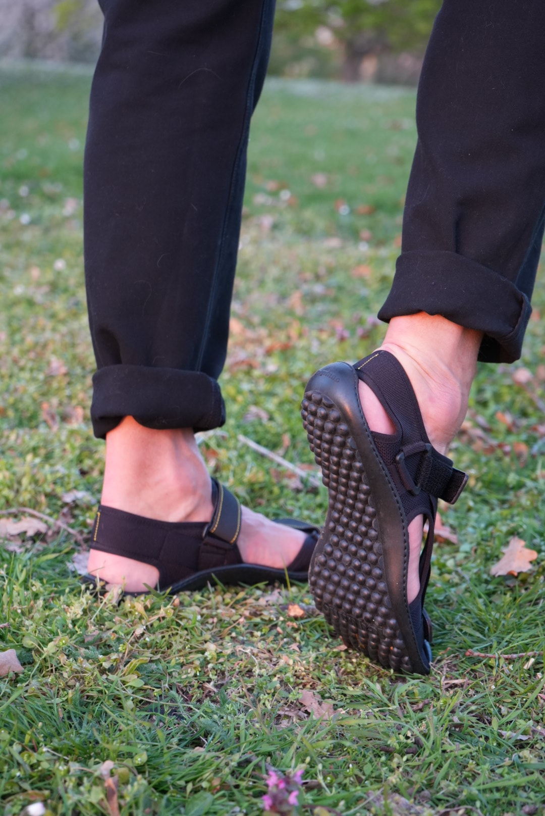 Leguano Barfußschuh  , Sommerschuh, Sandale, mit praktischen Klettverschlüssen