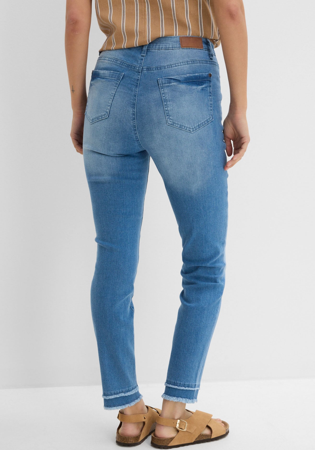 bonprix 7/8-Jeans 7/8-Schnittform, Slim Fit Passform, aus Baumwollmischung