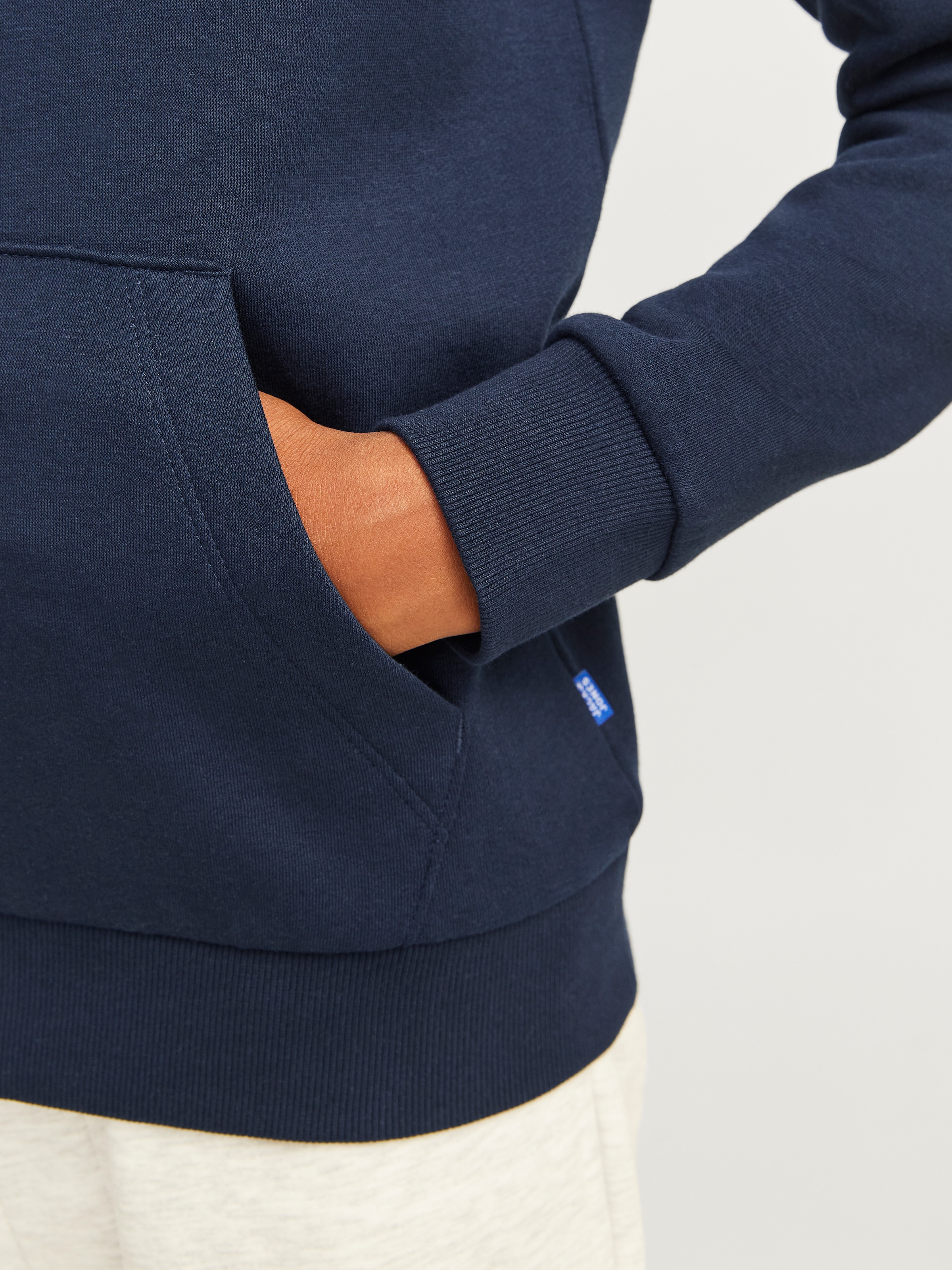 Jack & Jones Junior Kapuzensweatshirt »JJECORP mit Druck, Kängurutasche, pflegeleicht«, bedruckt, modisch, regular fit, Rundhals