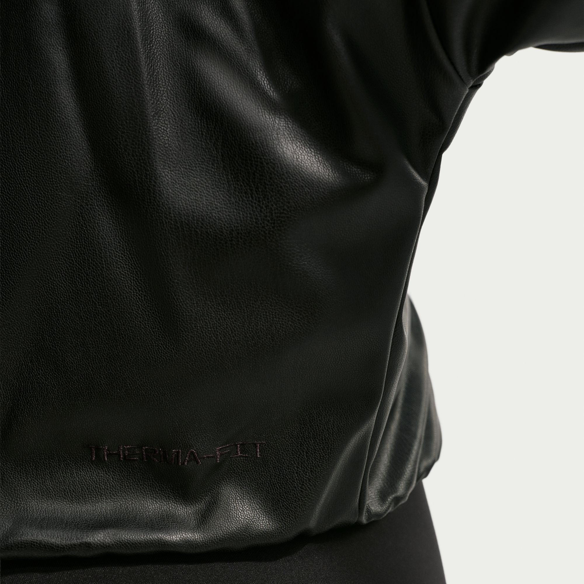 Nike Sportswear Bomberjacke »W NK TF PLEATHER BOMBER JKT« mit markantem Schnitt