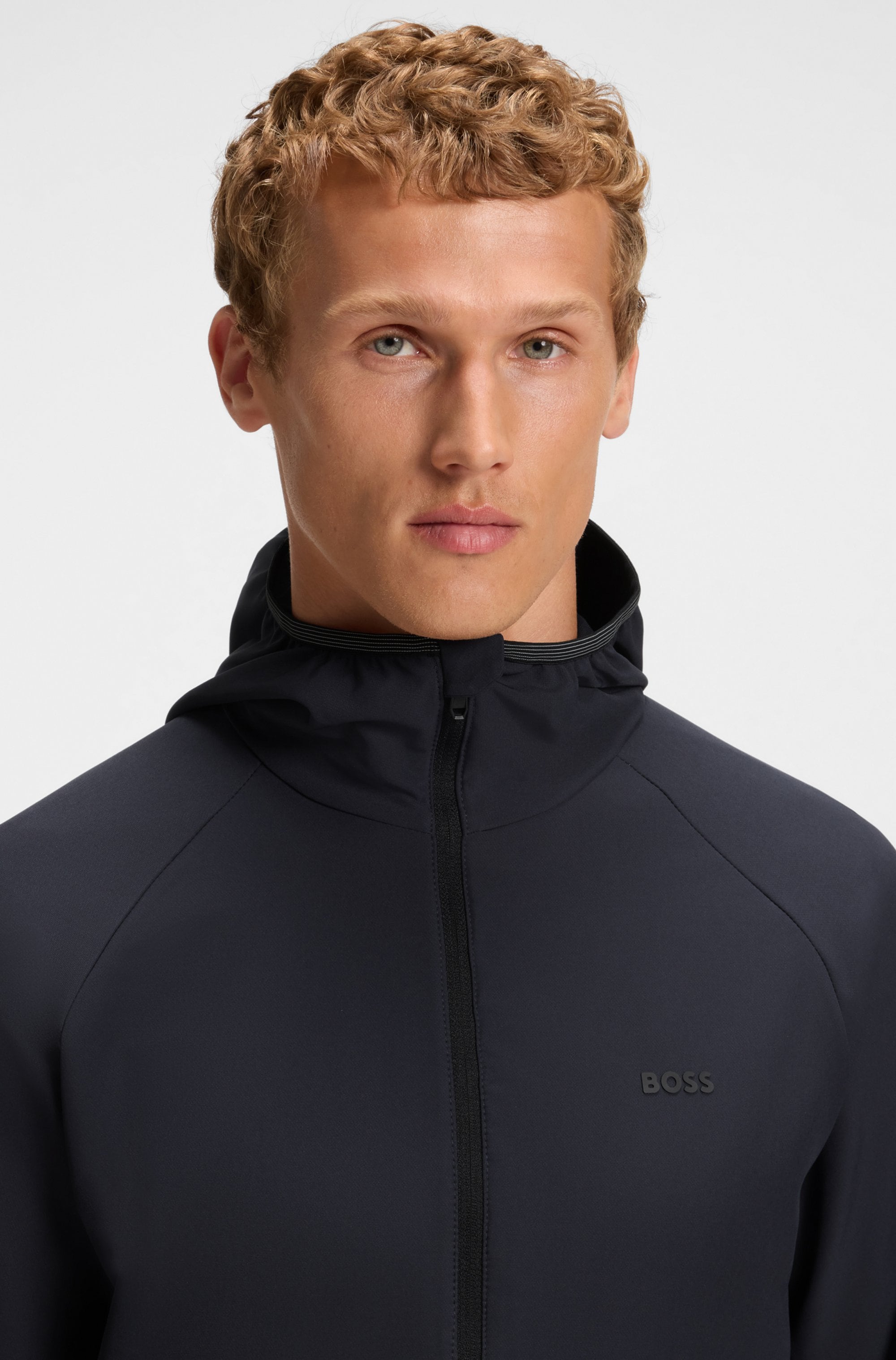 BOSS GREEN Funktionsjacke »L Commuter«, mit Kapuze, wasserabweisend Funktionsjacke mit gummiertem Label 4 Wege Stretch