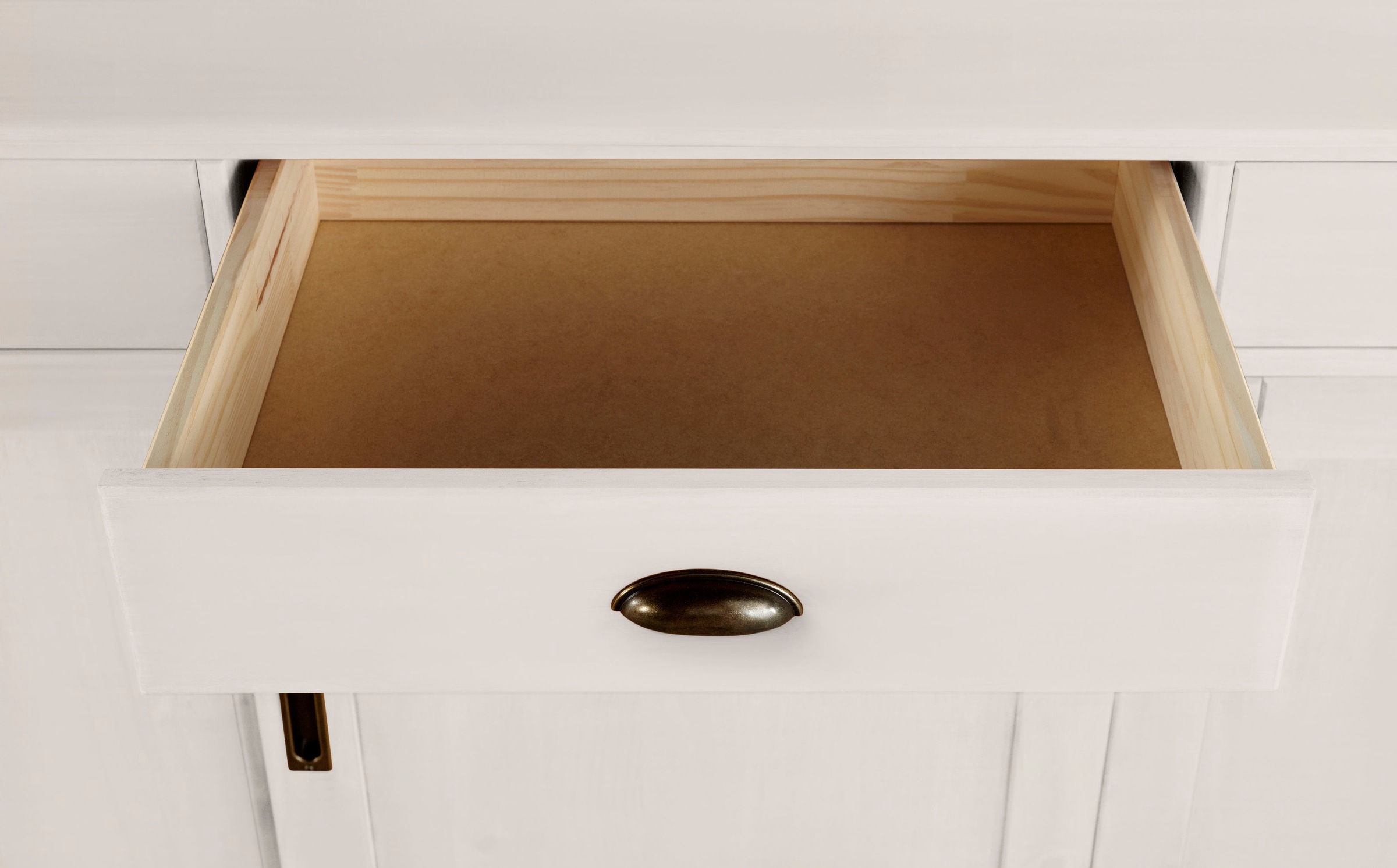 Home affaire Sideboard »Schröder«, Kommode, 3 Schiebetüren, 3 Schubkasten, aus massivem Kiefernholz
