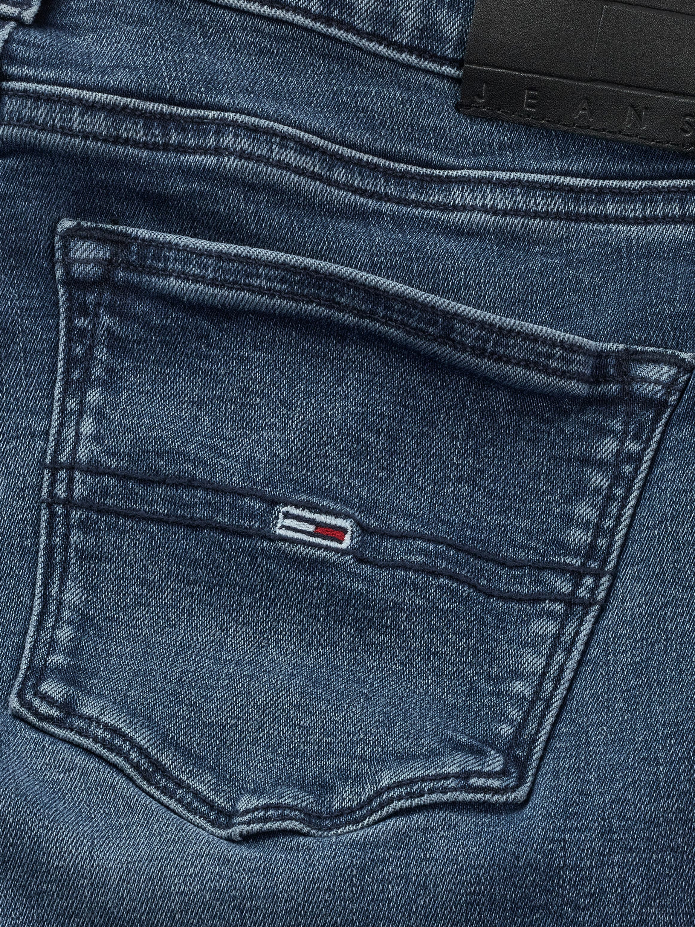 Tommy Jeans Skinny-fit-Jeans »NORA MR SKNY«, mit Waschung, mit Logo-Badge