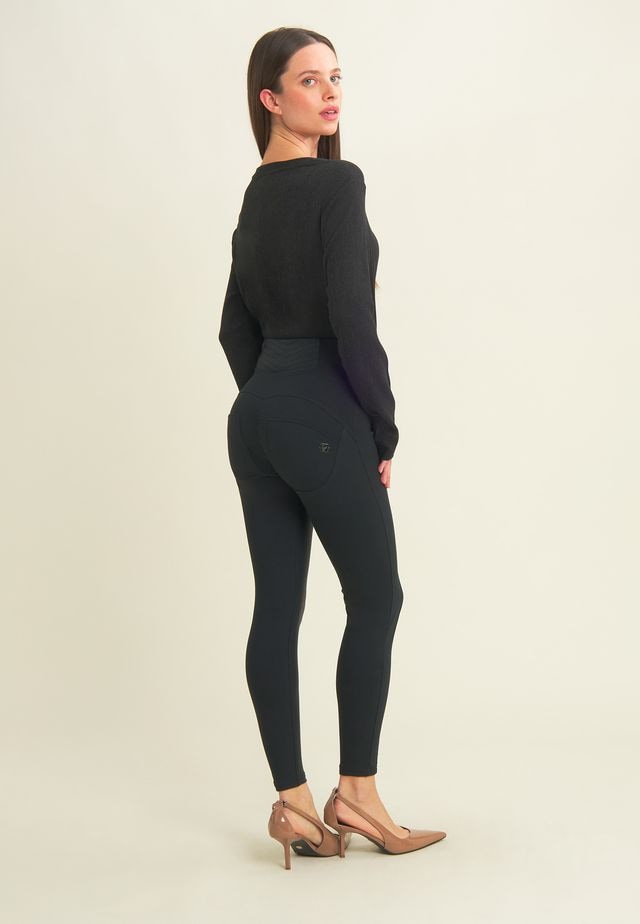 Freddy Jeansjeggings »WRUP HIGH WAIST SUPERSKINNY 7/8tel«, mit Lifting & Shaping Effekt
