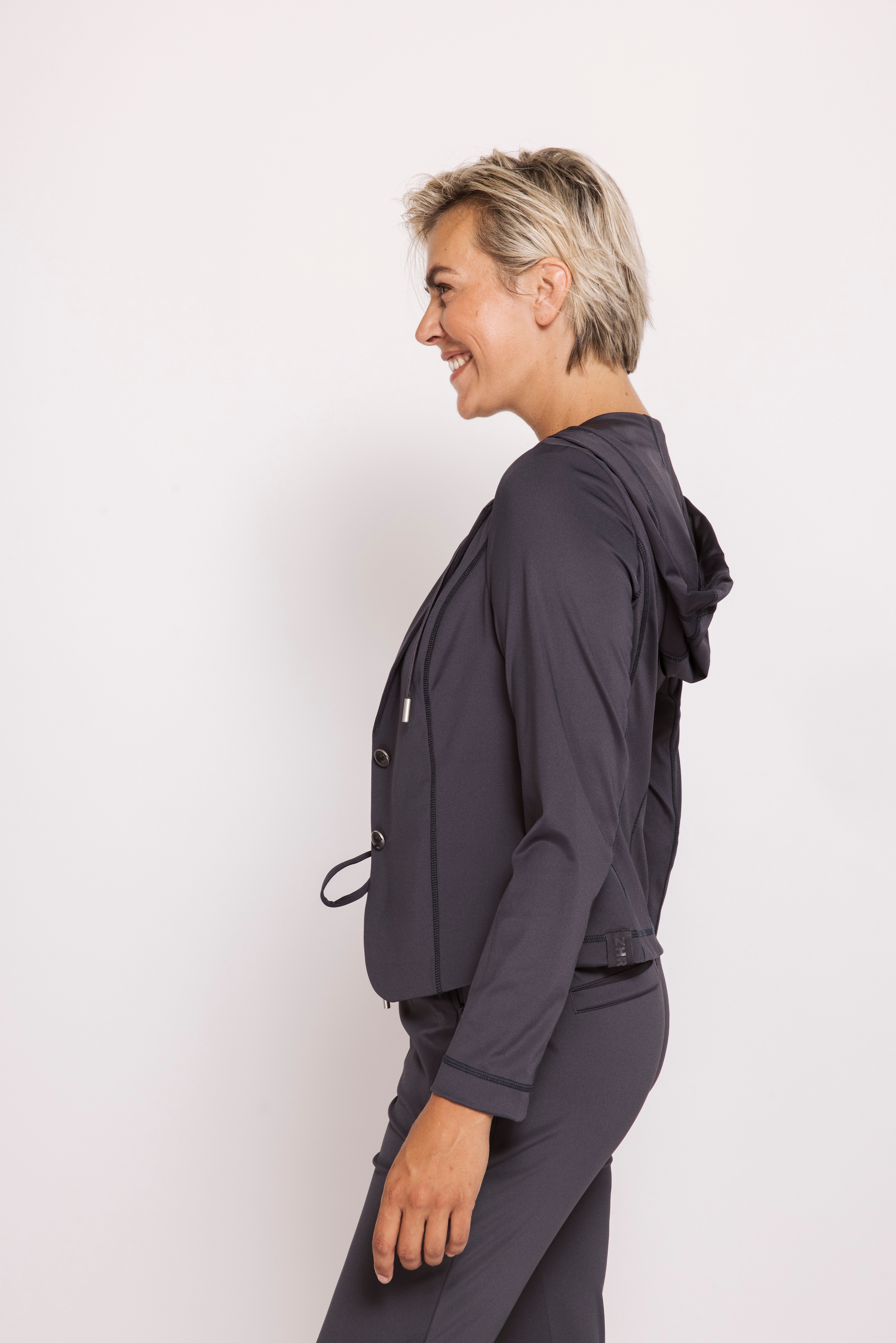 Zhrill Kurzblazer »ZHDARCIA Blazer mit Kapuze« mit Reverskragen/Kordelzug und Kapuze